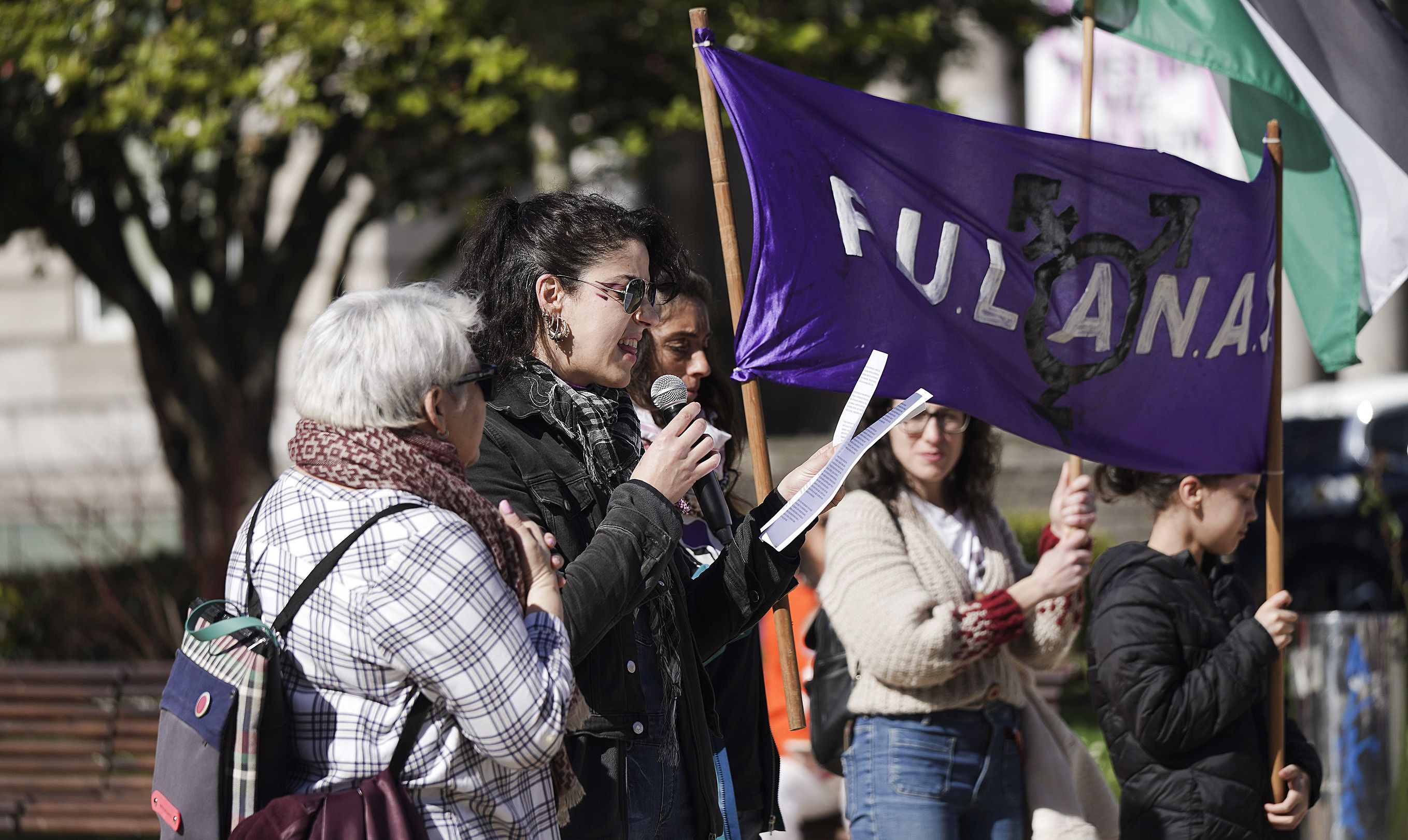 Manifestación en Pontevedra convocada por la Asemblea de Mujeres 8M y el colectivo 'Fulanas'
