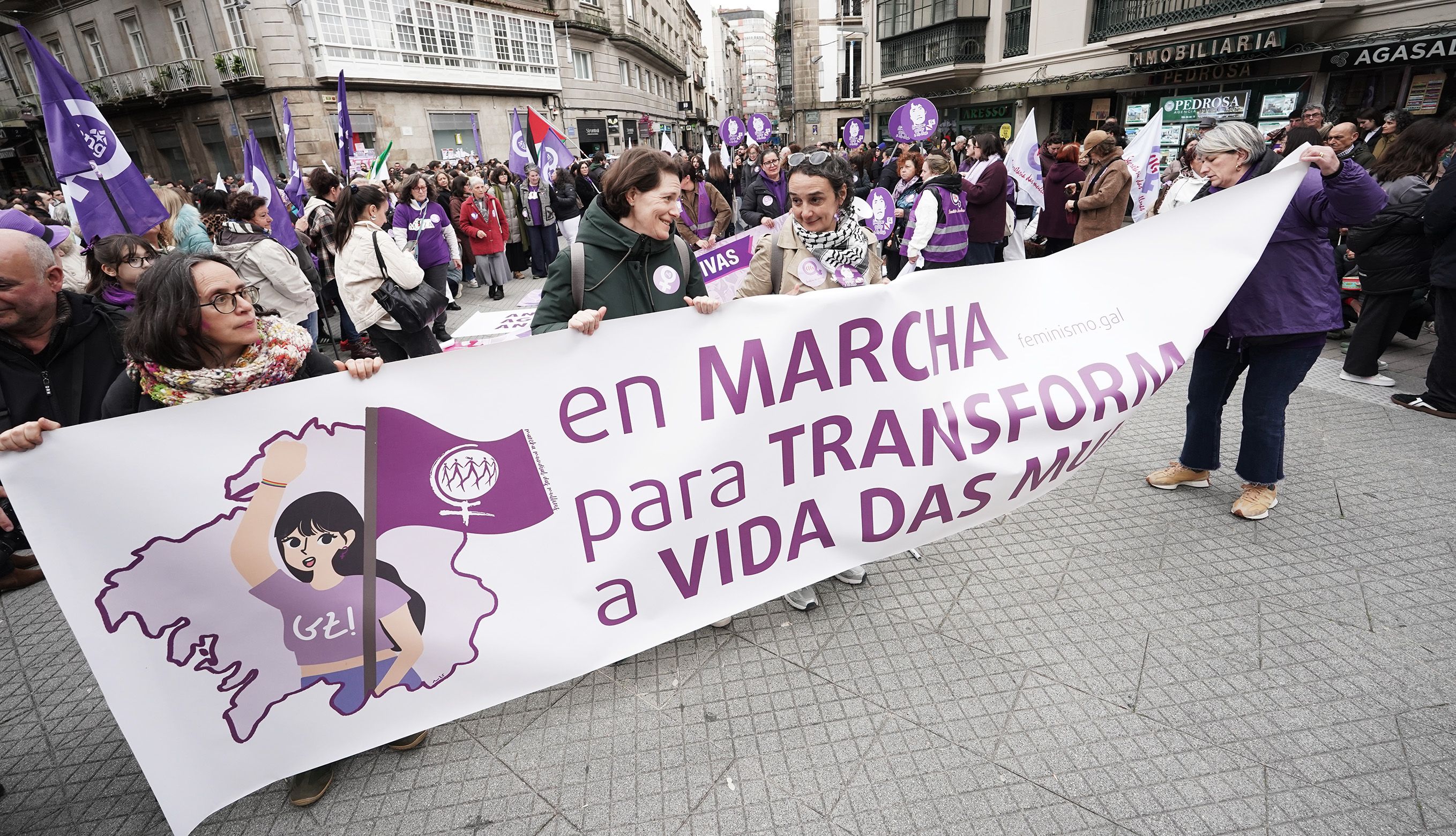 Manifestación del 8M en Pontevedra convocada por la Marcha Mundial de las Mujeres Manifestación del 8M en Pontevedra convocada por la Marcha Mundial de las Mujeres