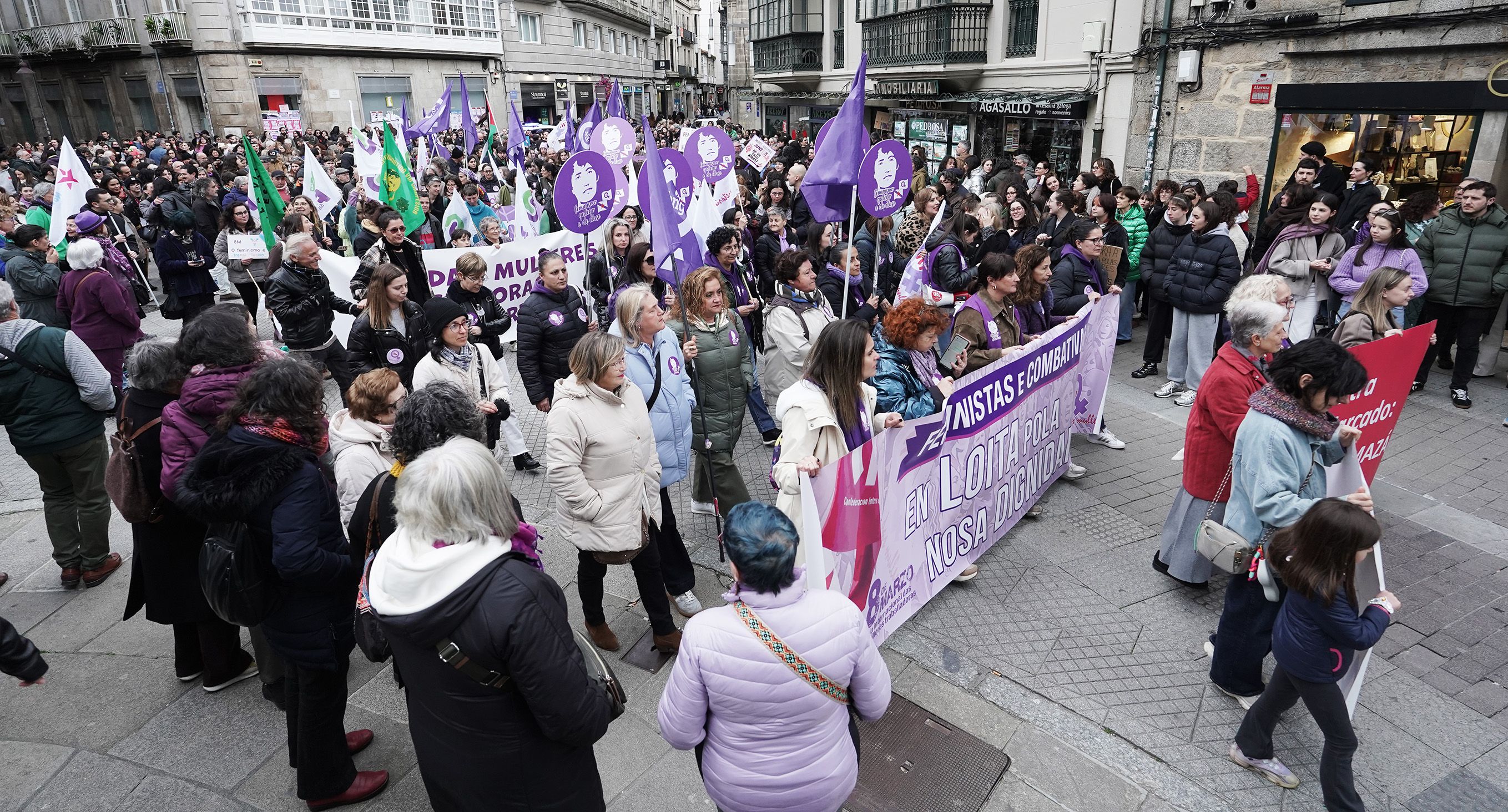 Manifestación del 8M en Pontevedra convocada por la Marcha Mundial de las Mujeres Manifestación del 8M en Pontevedra convocada por la Marcha Mundial de las Mujeres
