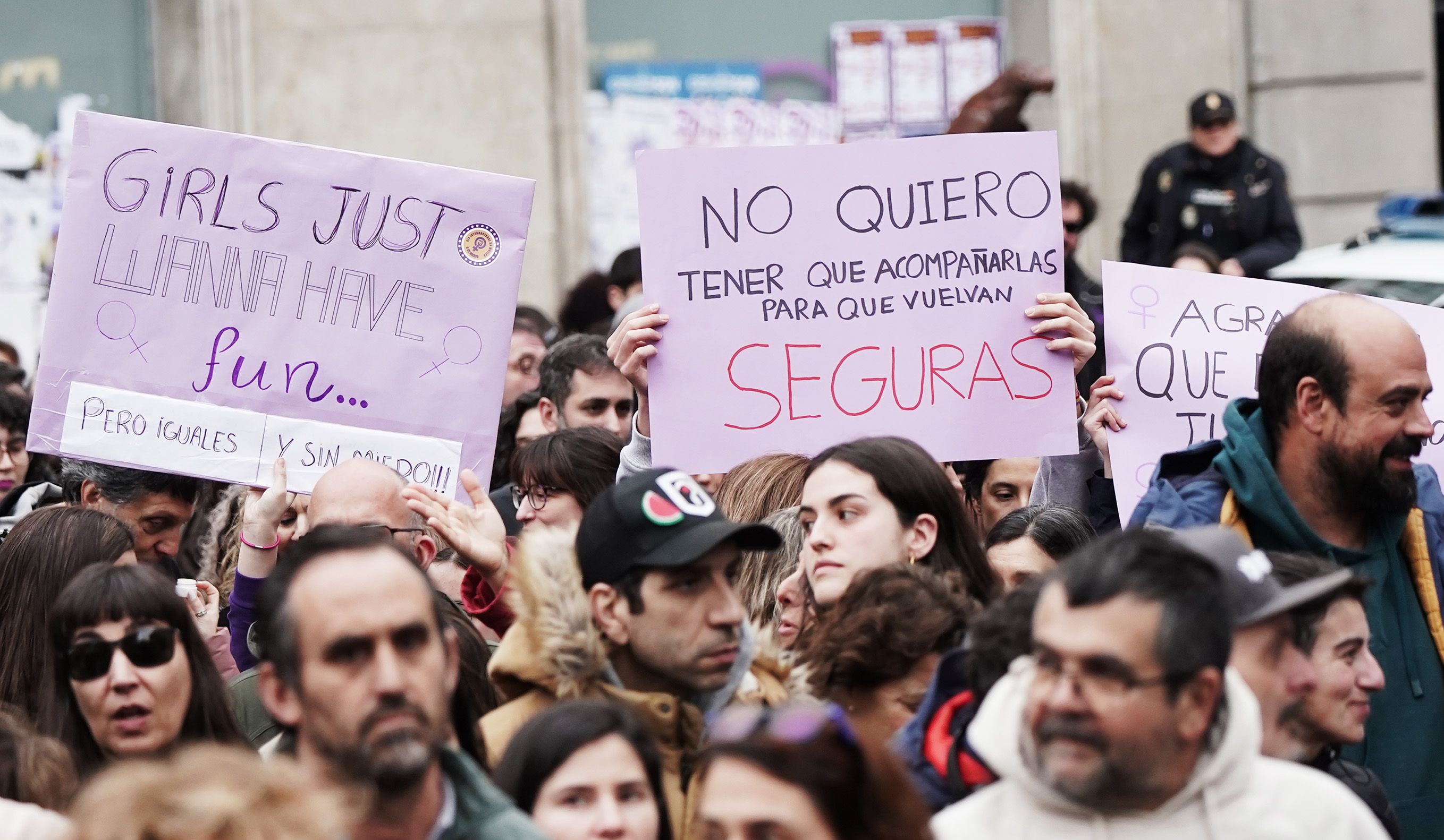 Manifestación del 8M en Pontevedra convocada por la Marcha Mundial de las Mujeres Manifestación del 8M en Pontevedra convocada por la Marcha Mundial de las Mujeres