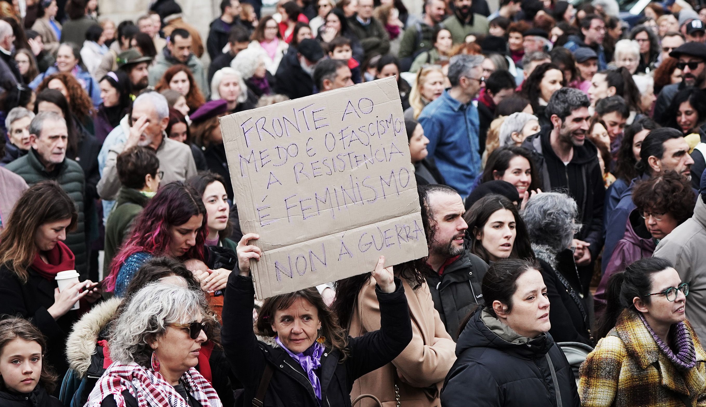 Manifestación del 8M en Pontevedra convocada por la Marcha Mundial de las Mujeres Manifestación del 8M en Pontevedra convocada por la Marcha Mundial de las Mujeres
