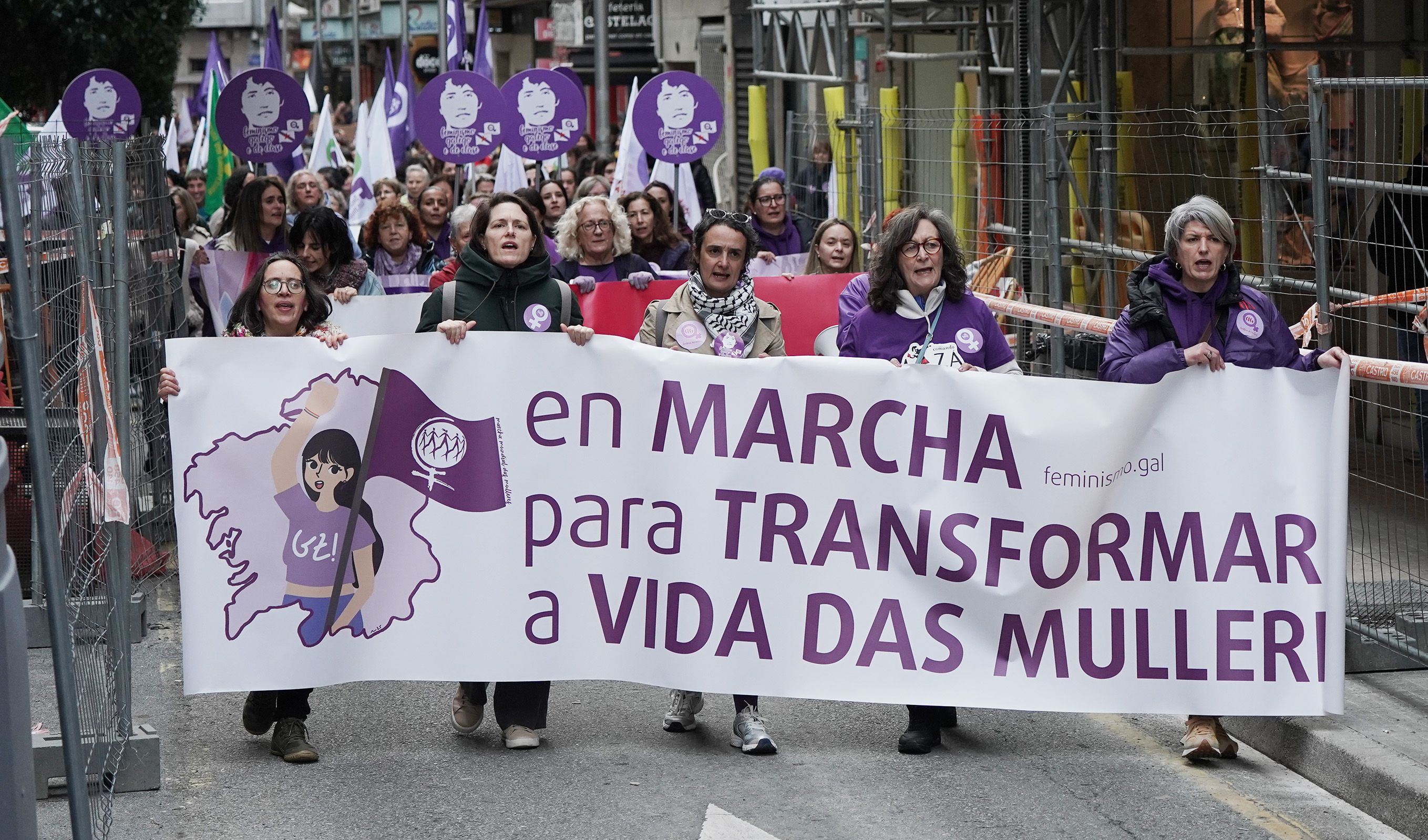 Manifestación del 8M en Pontevedra convocada por la Marcha Mundial de las Mujeres Manifestación del 8M en Pontevedra convocada por la Marcha Mundial de las Mujeres