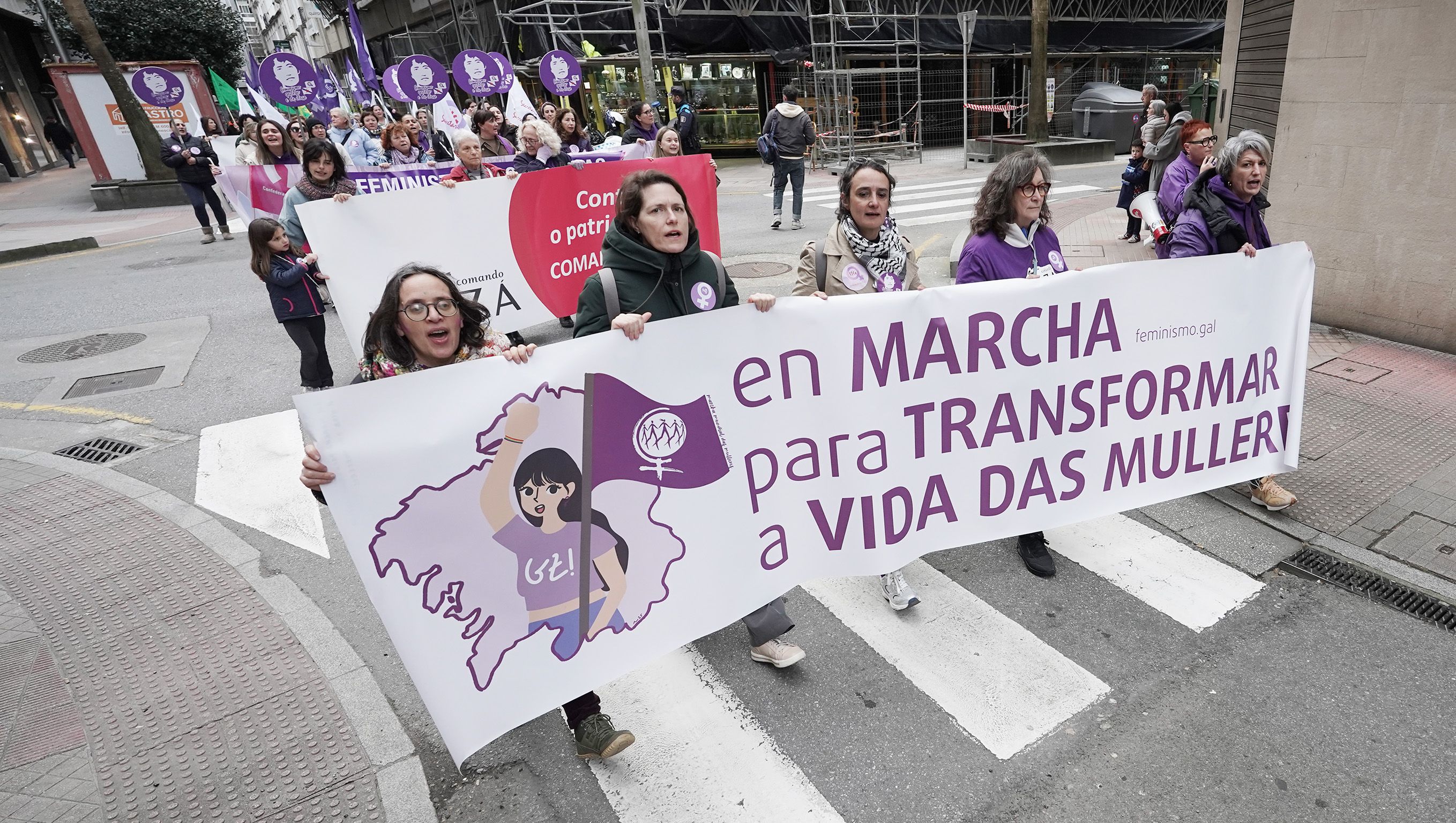 Manifestación del 8M en Pontevedra convocada por la Marcha Mundial de las Mujeres Manifestación del 8M en Pontevedra convocada por la Marcha Mundial de las Mujeres