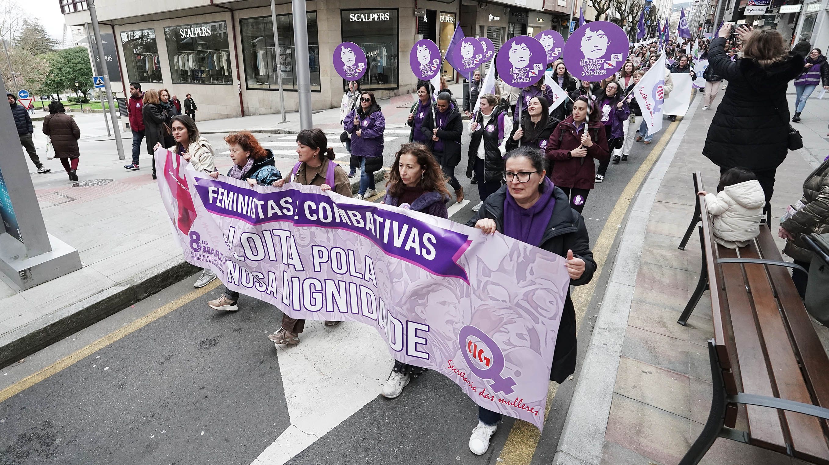 Manifestación del 8M en Pontevedra convocada por la Marcha Mundial de las Mujeres Manifestación del 8M en Pontevedra convocada por la Marcha Mundial de las Mujeres