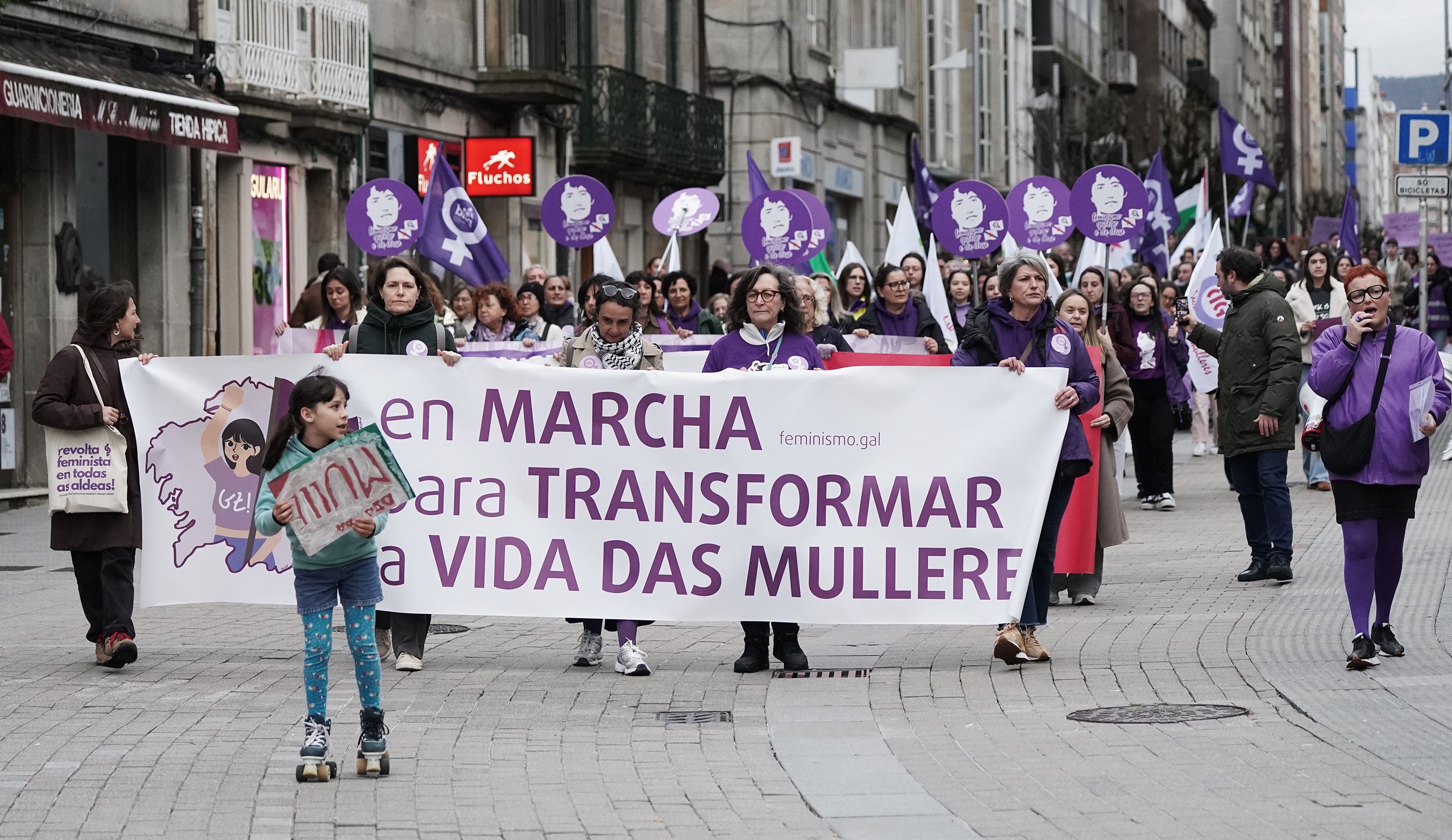 Manifestación del 8M en Pontevedra convocada por la Marcha Mundial de las Mujeres Manifestación del 8M en Pontevedra convocada por la Marcha Mundial de las Mujeres