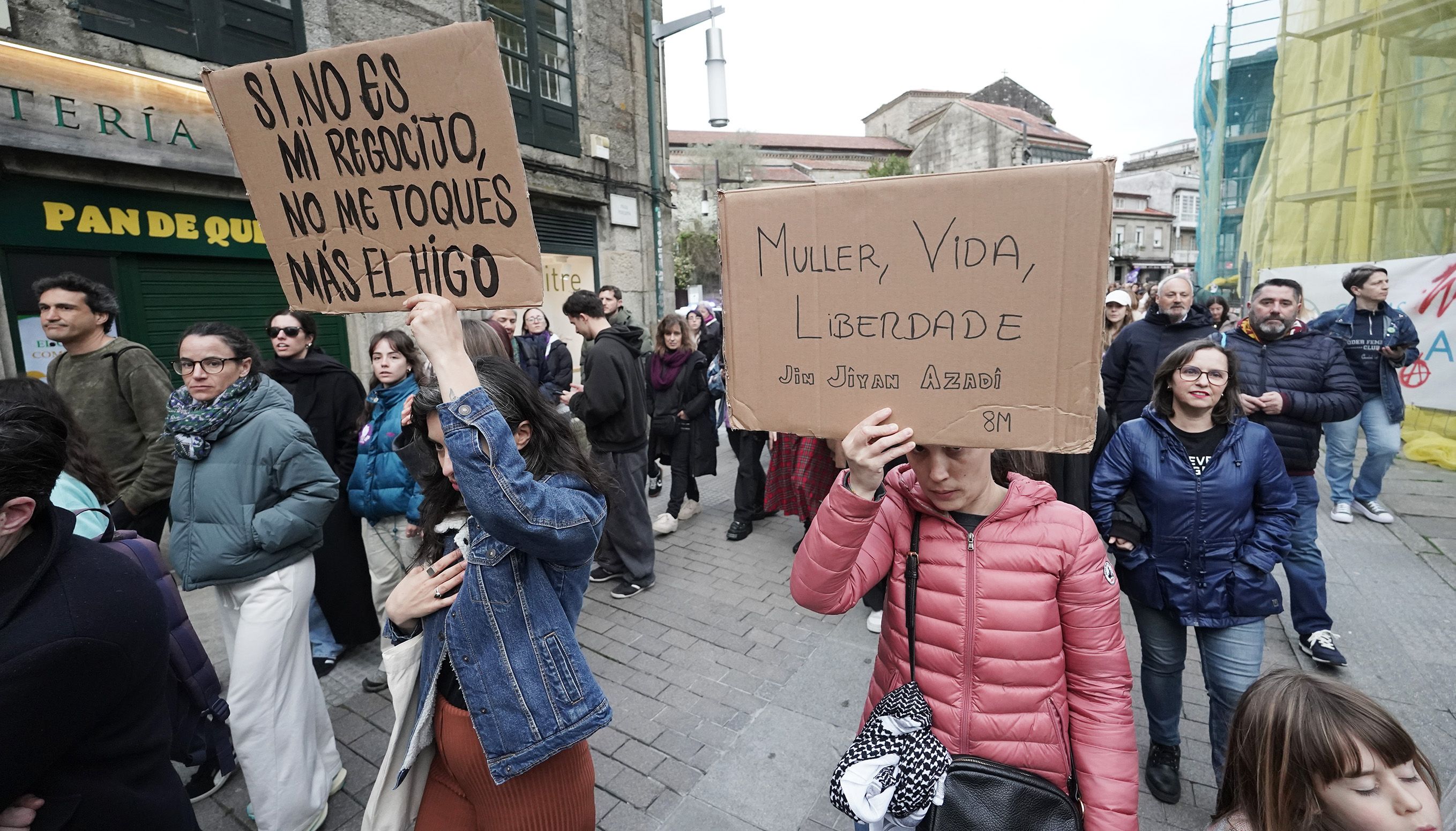 Manifestación del 8M en Pontevedra convocada por la Marcha Mundial de las Mujeres Manifestación del 8M en Pontevedra convocada por la Marcha Mundial de las Mujeres