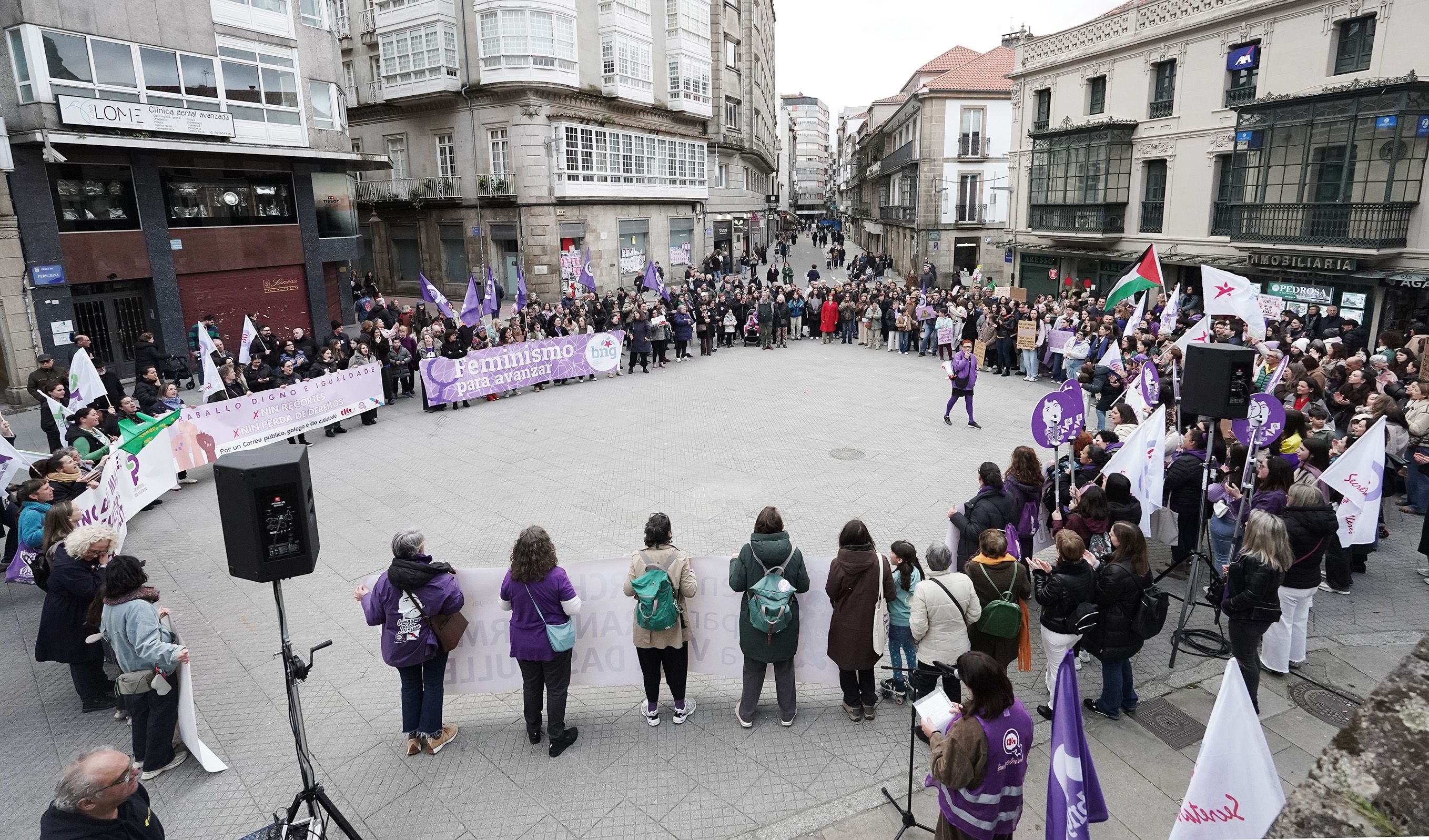 Manifestación del 8M en Pontevedra convocada por la Marcha Mundial de las Mujeres Manifestación del 8M en Pontevedra convocada por la Marcha Mundial de las Mujeres