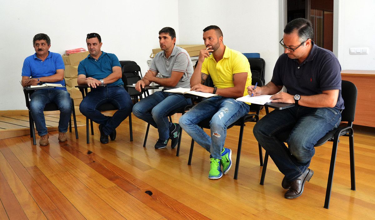 Reunión entre el grupo municipal do PSOE y el comité de empresa de Ence