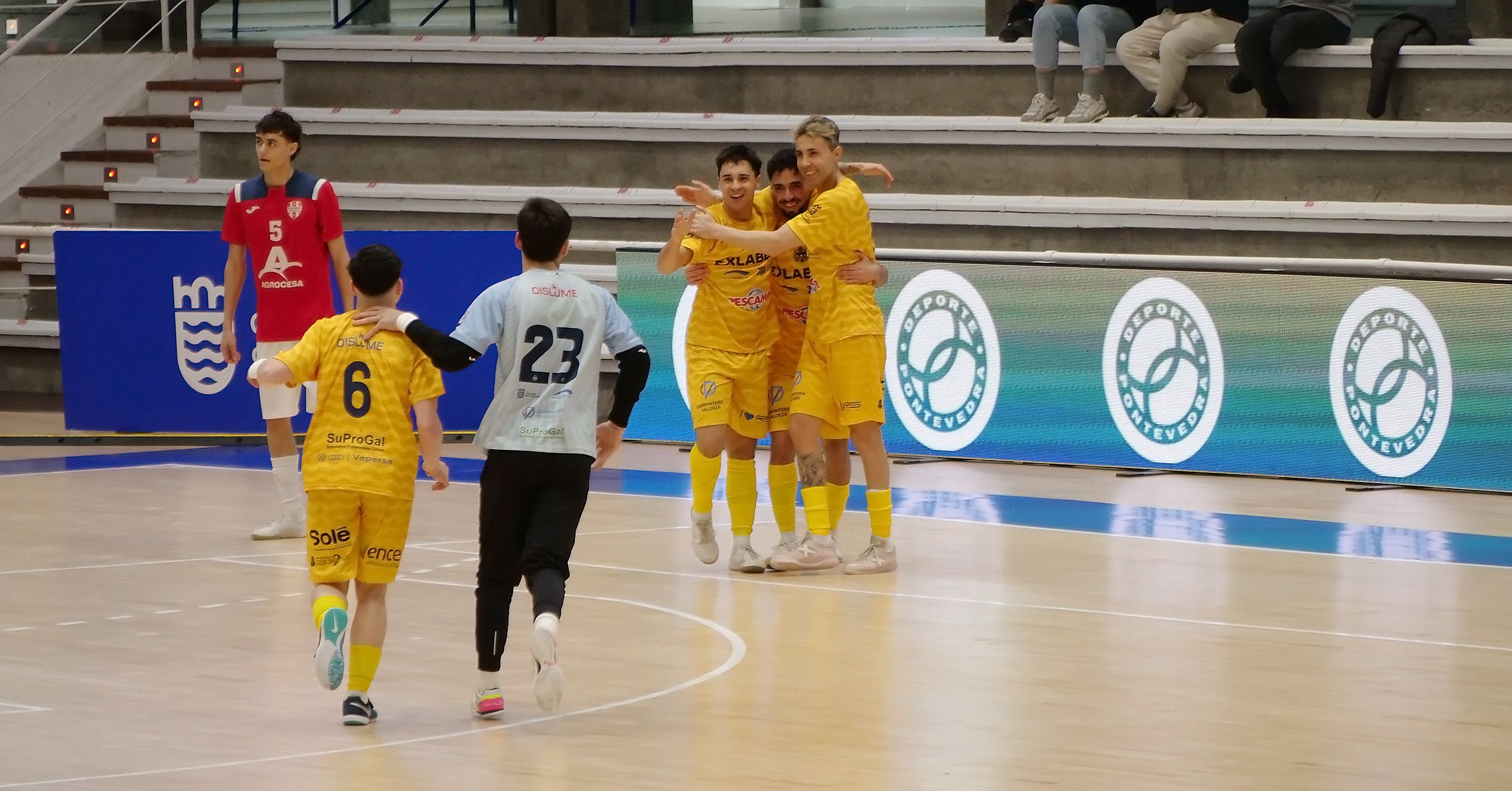 Partido entre Leis Pontevedra y Tierno Galván