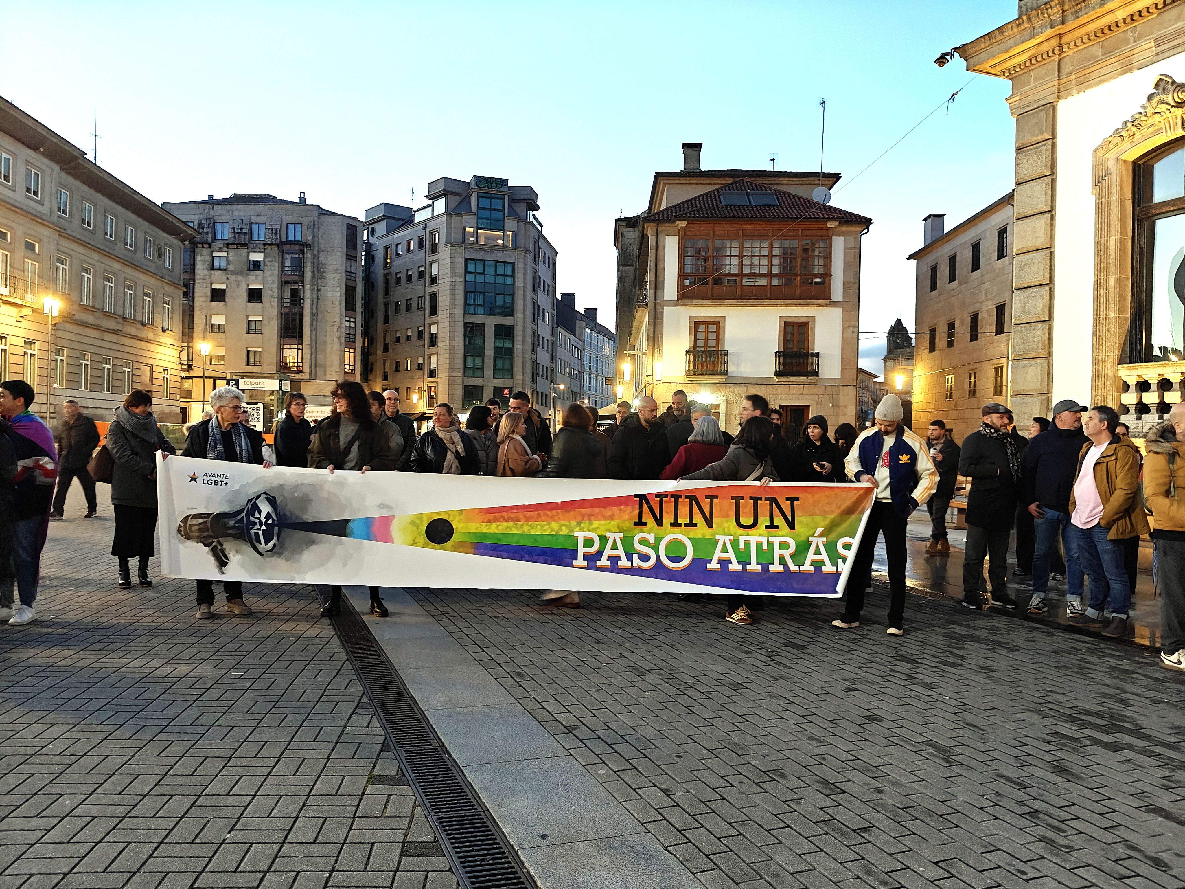 Pancarta de Avante LGBT+ Pancarta de Avante LGBT+
