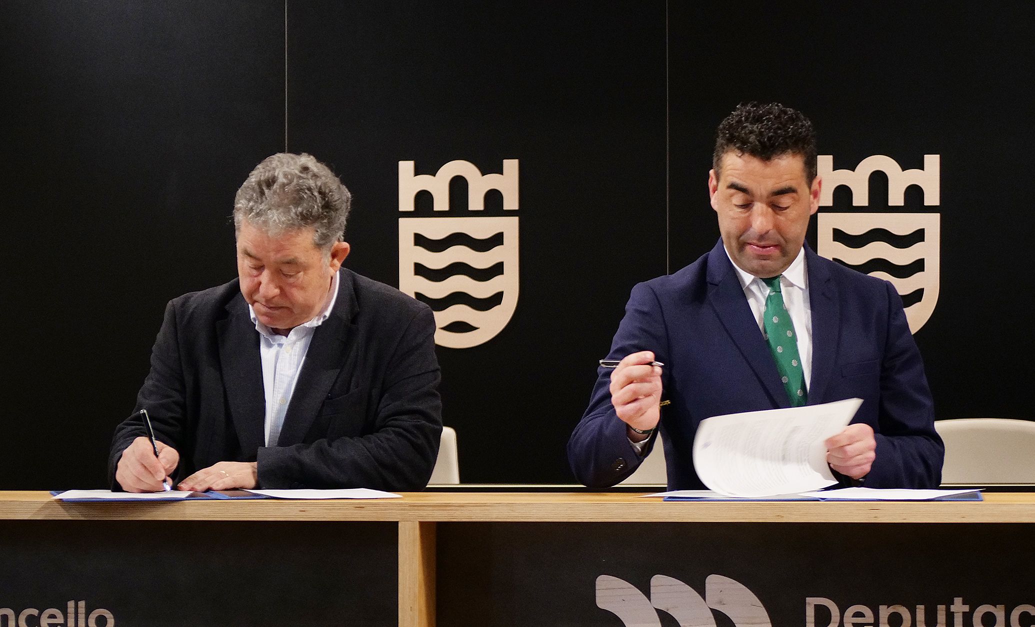 Miguel Anxo Fernández Lores y Luis López