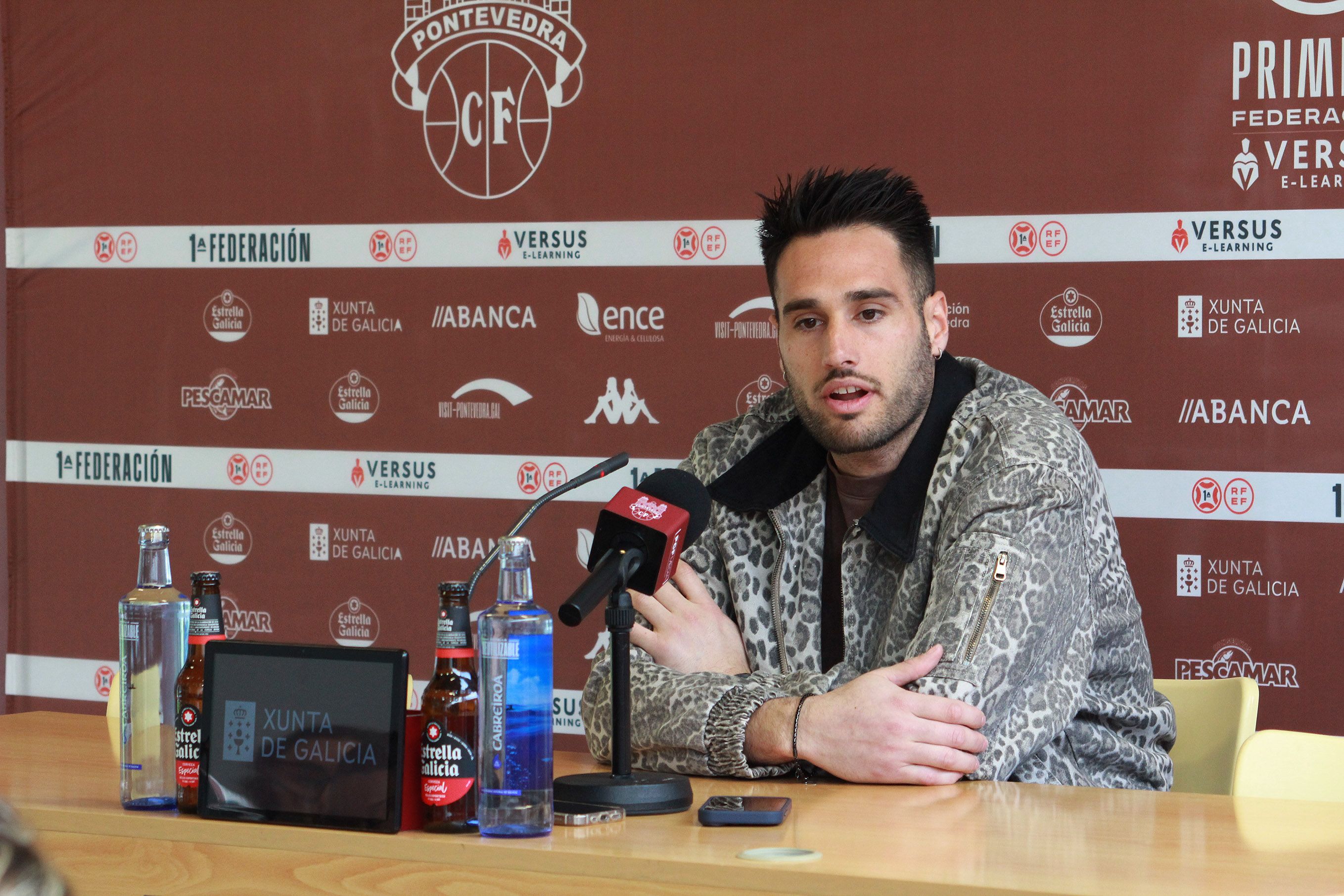 Raúl Marqueta, en la sala de prensa del Estadio Municipal de Pasarón
