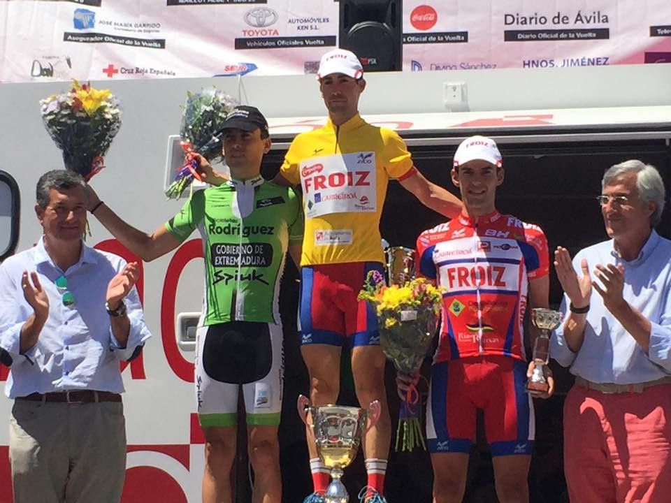 Miguel Gómez, en el podio de la Vuelta a Ávila