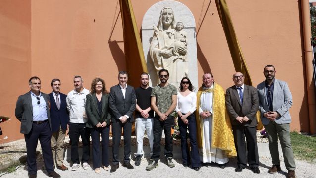 Presentación de la escultura de San José Presentación de la escultura de San José