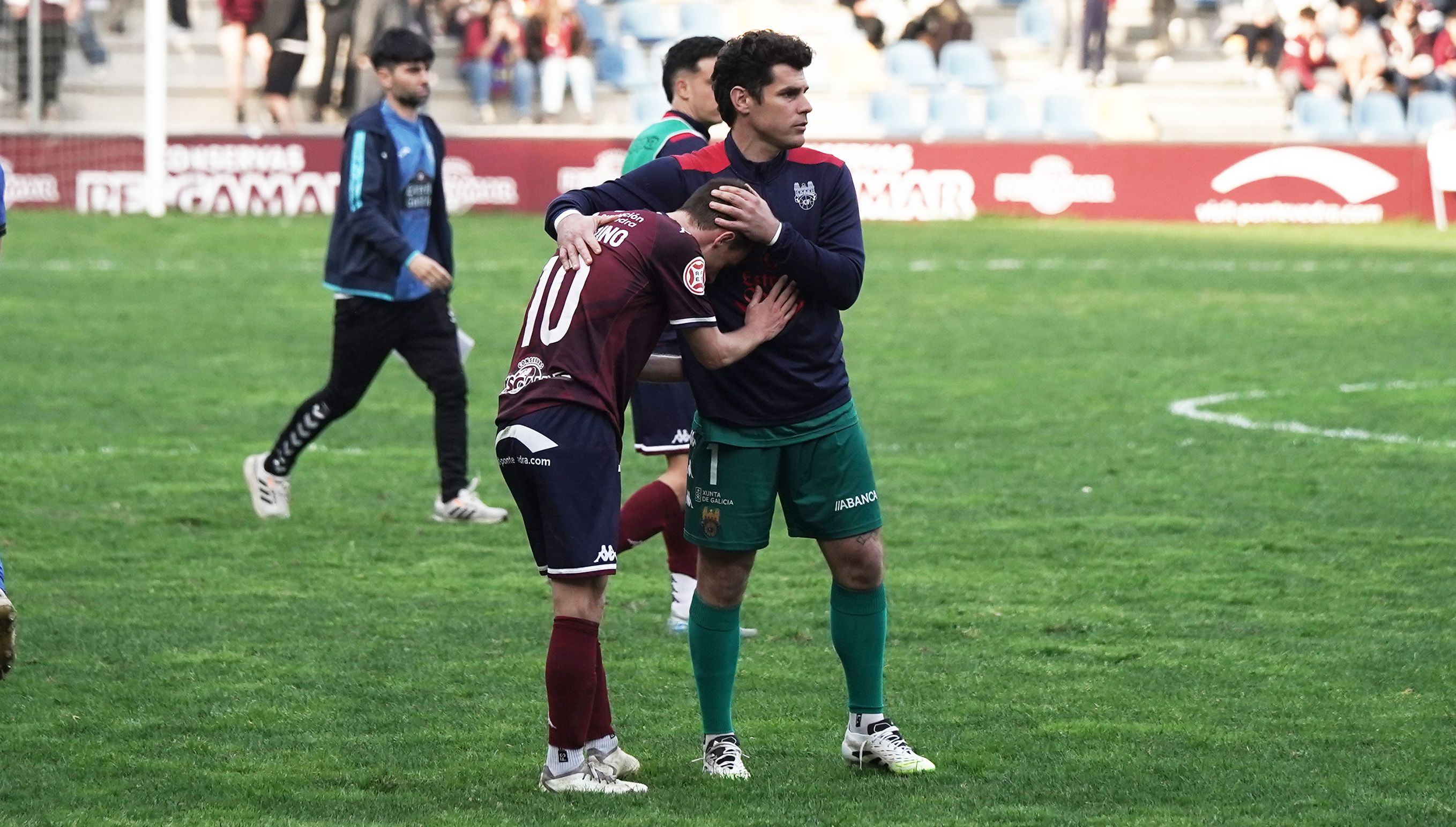 Partido entre Pontevedra CF y Ourense CF en Pasarón Partido entre Pontevedra CF y Ourense CF en Pasarón