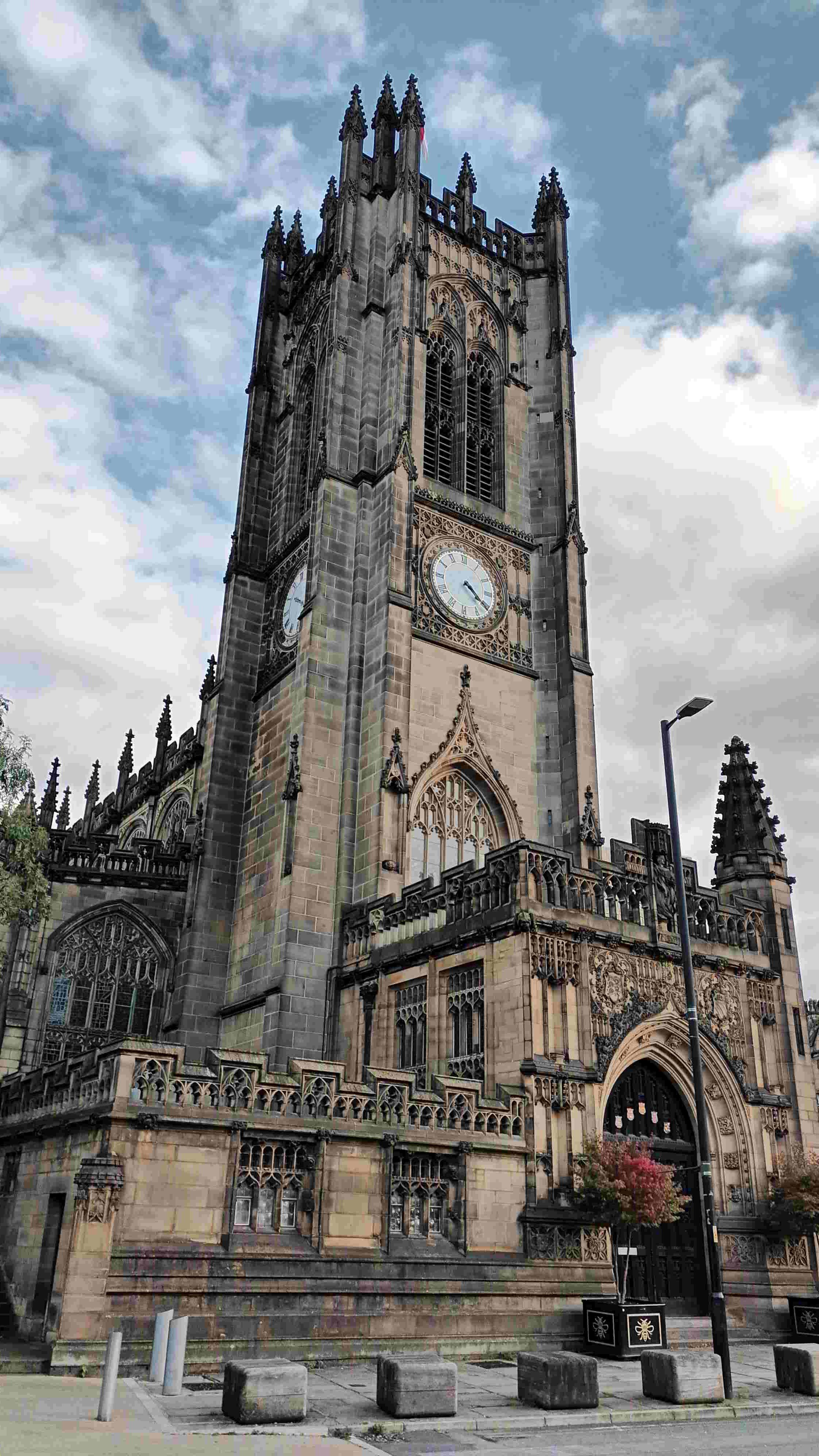 Catedral. fachada principal Catedral. fachada principal