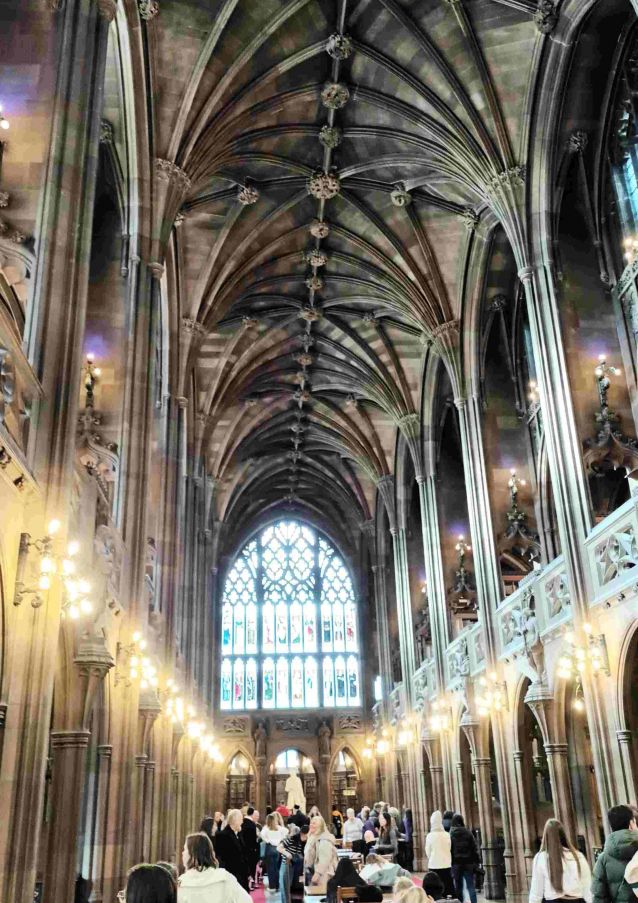 John Ryland's Library. Sala de lectura principal John Ryland's Library. Sala de lectura principal
