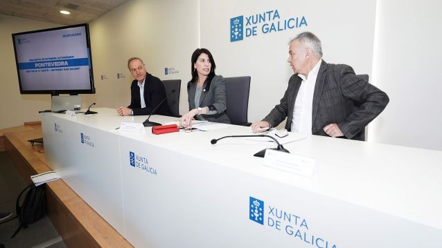 Agustín Reguera, María Martínez Allegue e Heriberto García presentaron o PIA de San Amaro Agustín Reguera, María Martínez Allegue e Heriberto García presentaron o PIA de San Amaro