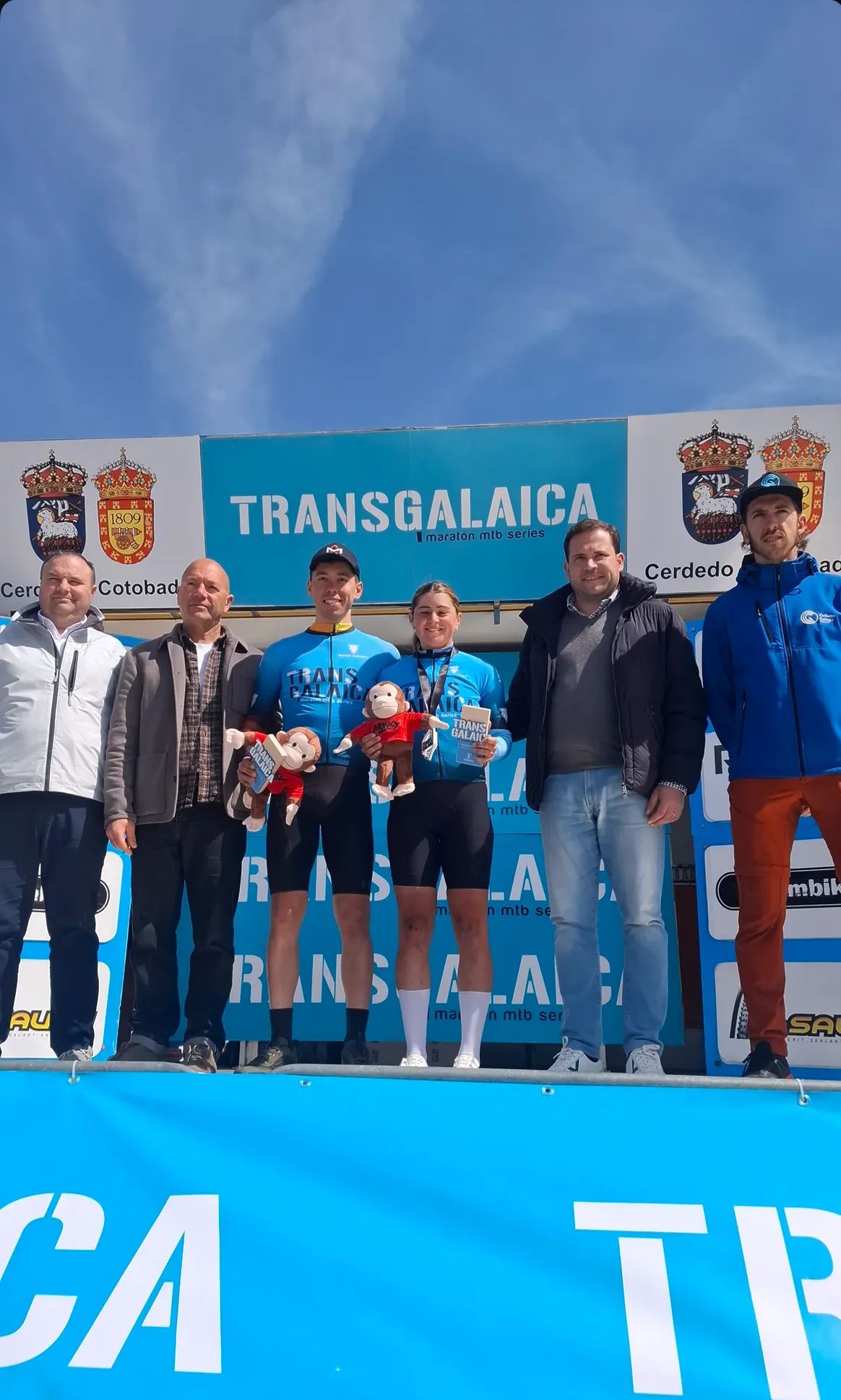Podio de la Transgalaica 2026 en el XVI Trofeo Concello de Cerdedo-Cotobade