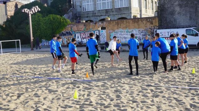 Xornada de promoción do fútbol praia en Vilagarcía Xornada de promoción do fútbol praia en Vilagarcía