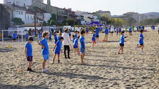 Xornada de promoción do fútbol praia en Vilagarcía Xornada de promoción do fútbol praia en Vilagarcía
