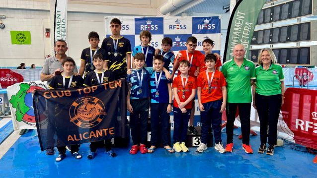 Equipo infantil masculino que acadou o bronce Equipo infantil masculino que acadou o bronce