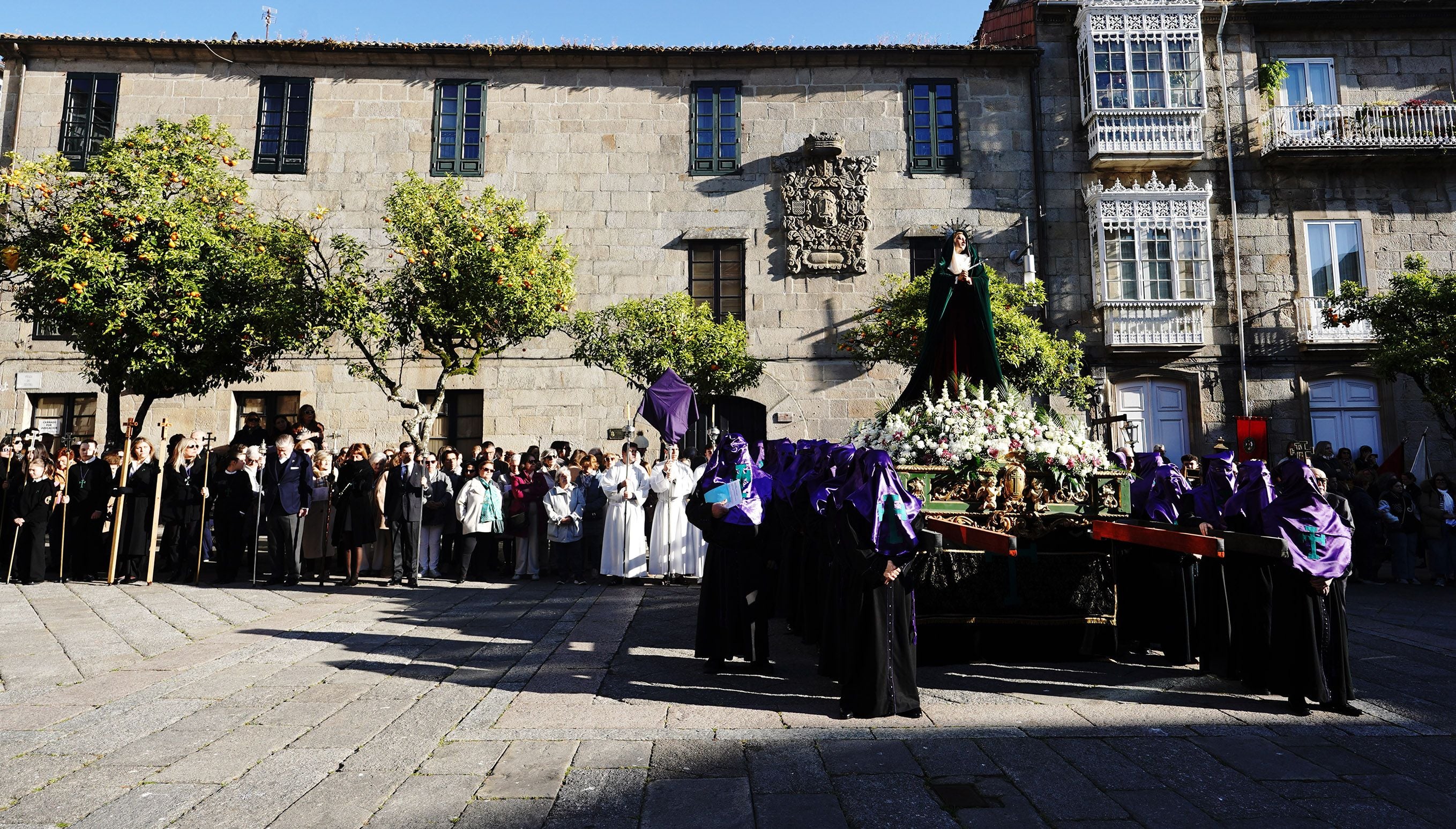 Procesión do 'Encontro' con Viacrucis Penitencial na Semana Santa de Pontevedra