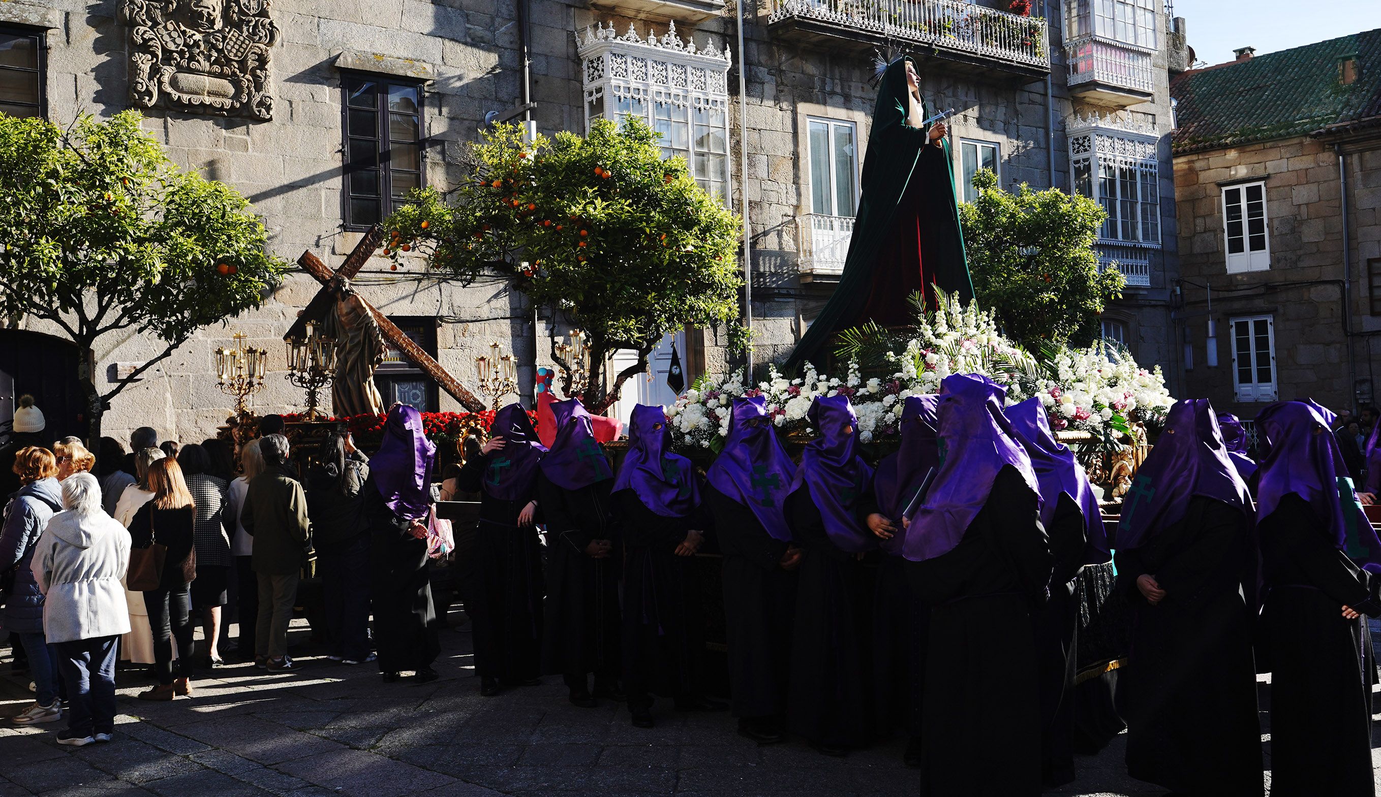 Procesión do 'Encontro' con Viacrucis Penitencial na Semana Santa de Pontevedra