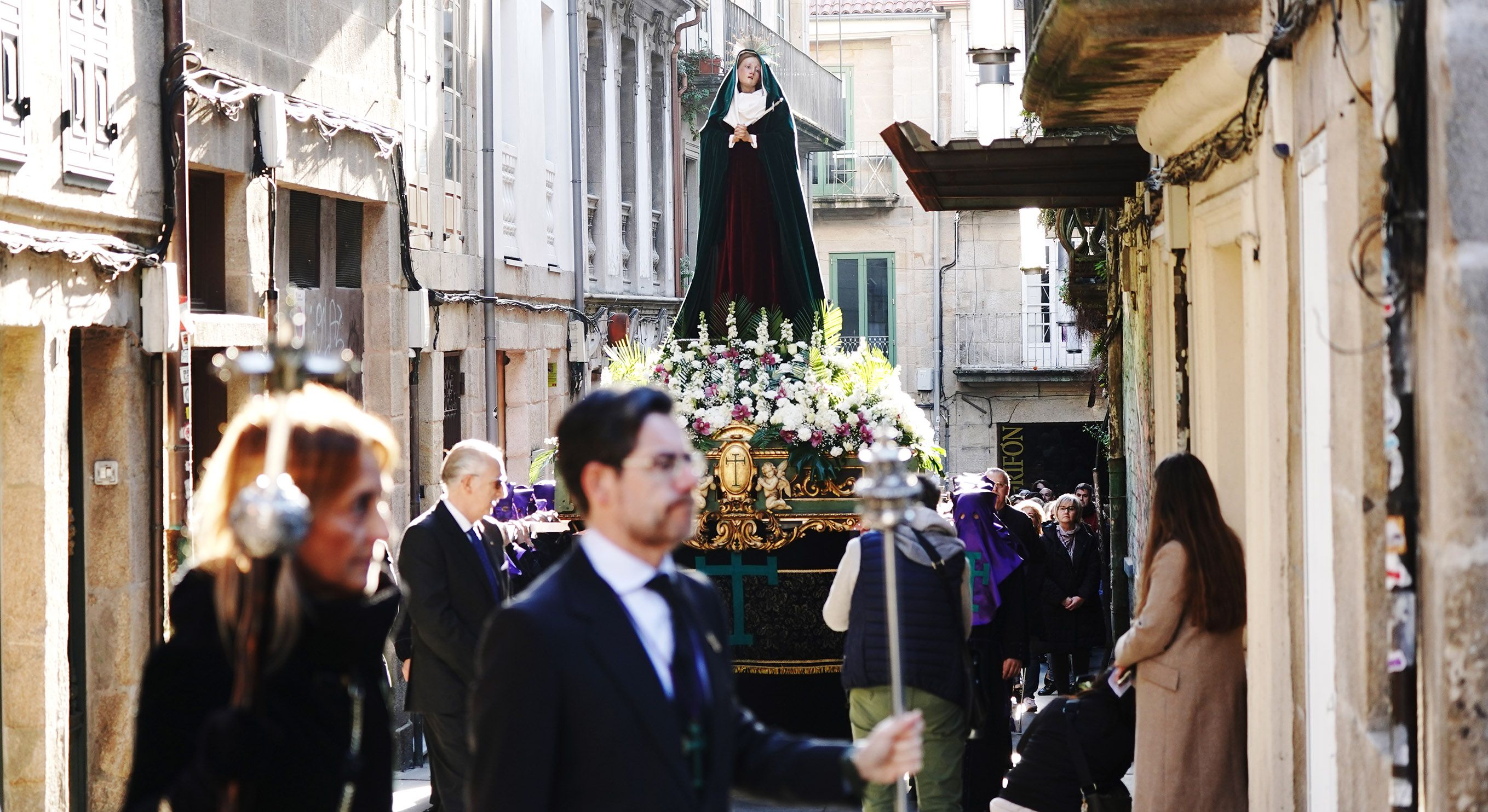 Procesión do 'Encontro' con Viacrucis Penitencial na Semana Santa de Pontevedra