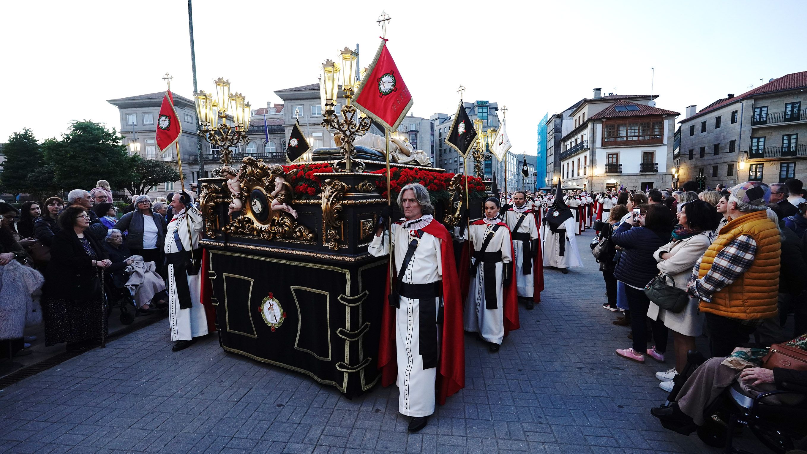 Procesión del Santo Entierro en la Semana Santa 2026 Procesión del Santo Entierro en la Semana Santa 2026