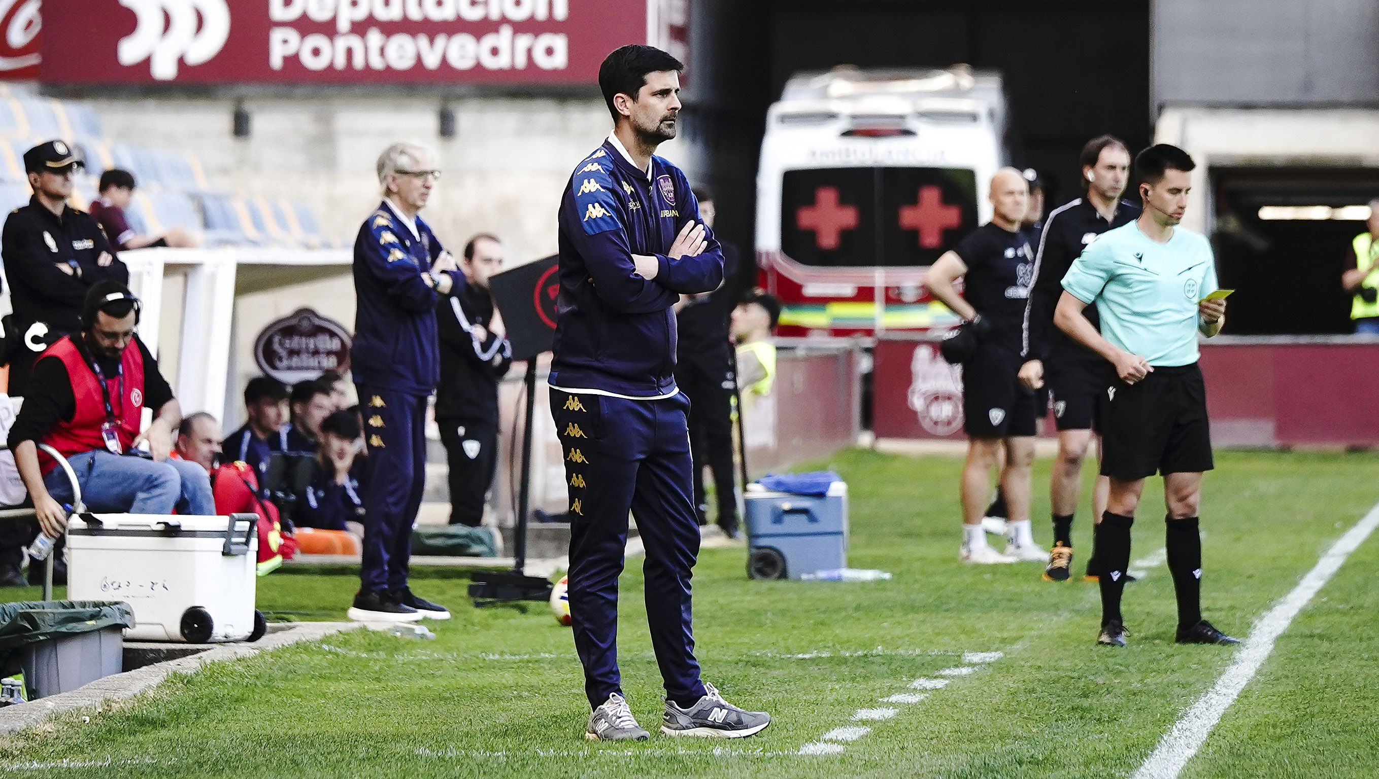 Partido entre Pontevedra CF y Barakaldo CF en Pasarón