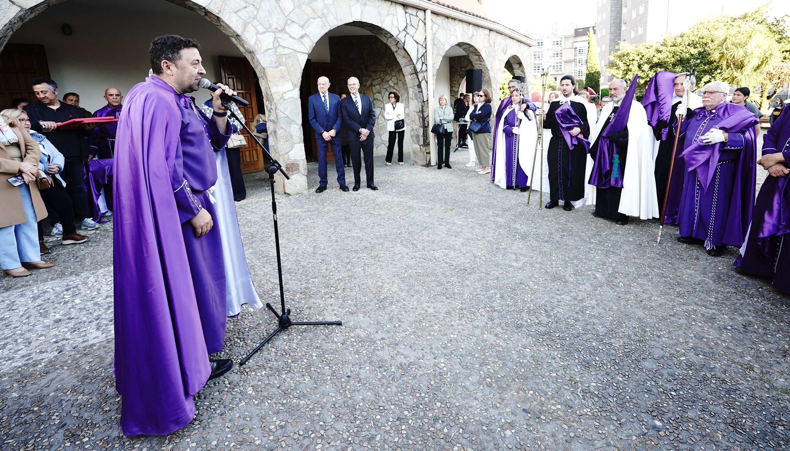 Procesión do Encontro de Xesús Resucitado que pecha a Semana Santa de Pontevedra Procesión do Encontro de Xesús Resucitado que pecha a Semana Santa de Pontevedra