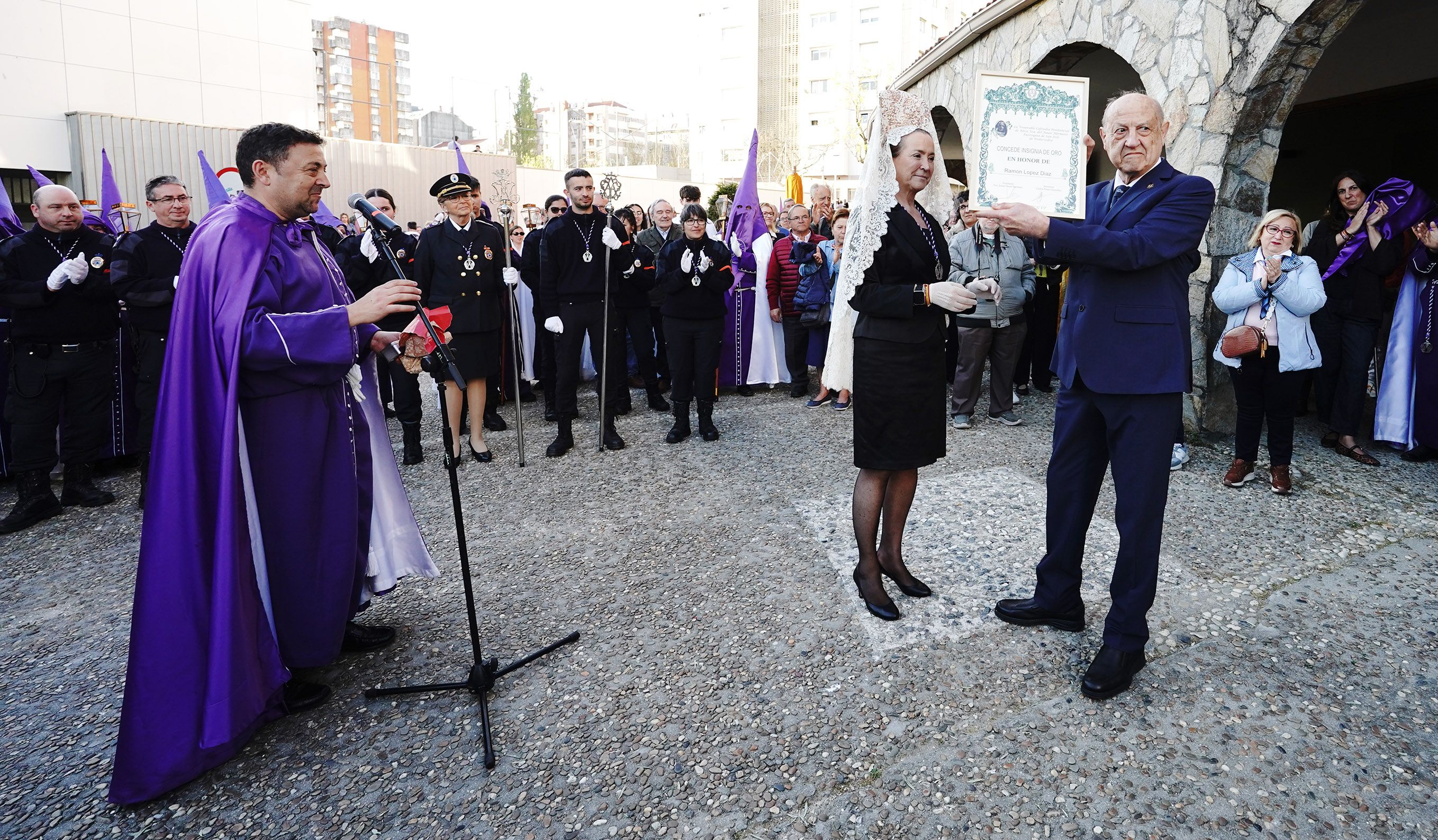 Procesión do Encontro de Xesús Resucitado que pecha a Semana Santa de Pontevedra Procesión do Encontro de Xesús Resucitado que pecha a Semana Santa de Pontevedra