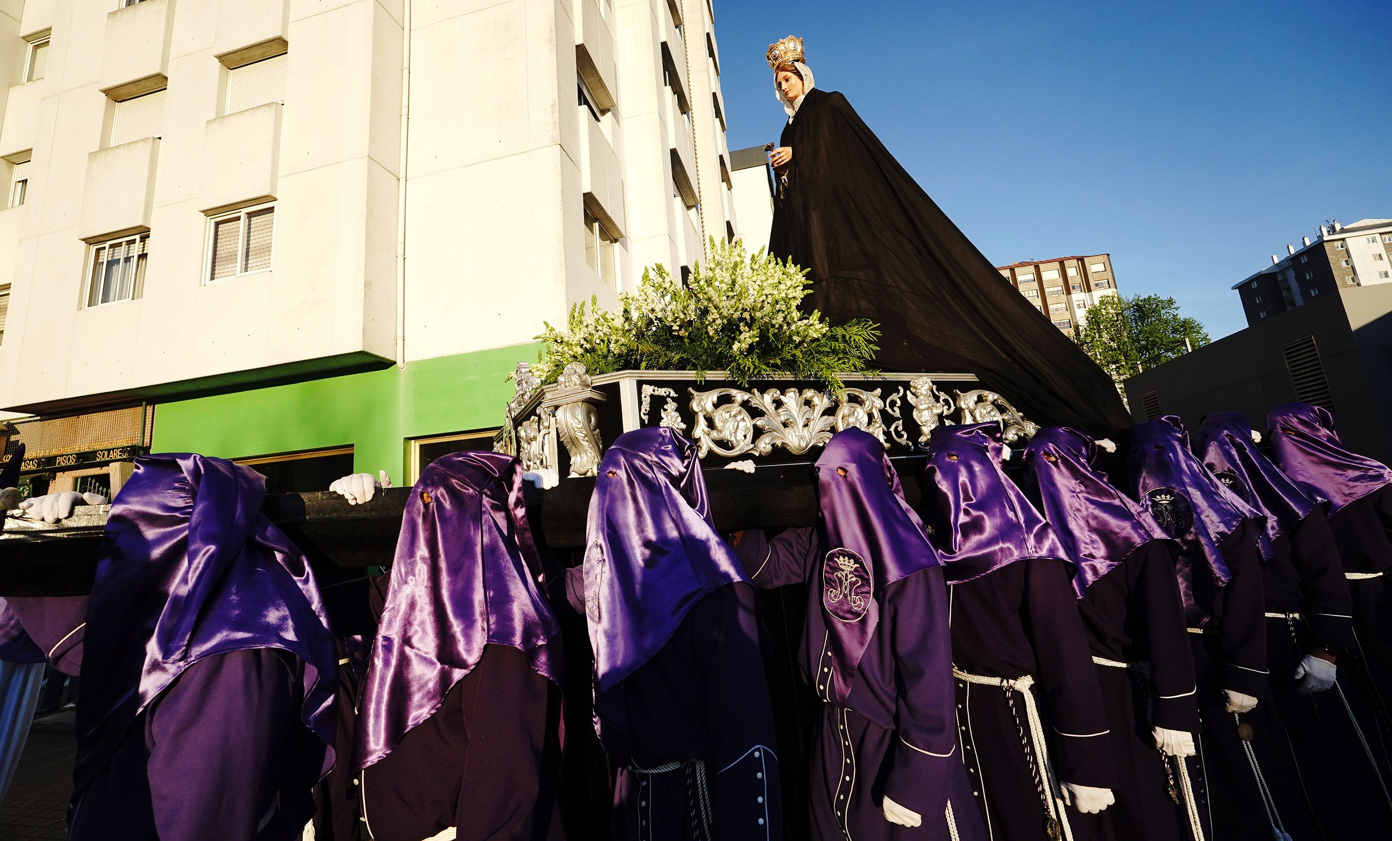 Procesión do Encontro de Xesús Resucitado que pecha a Semana Santa de Pontevedra Procesión do Encontro de Xesús Resucitado que pecha a Semana Santa de Pontevedra