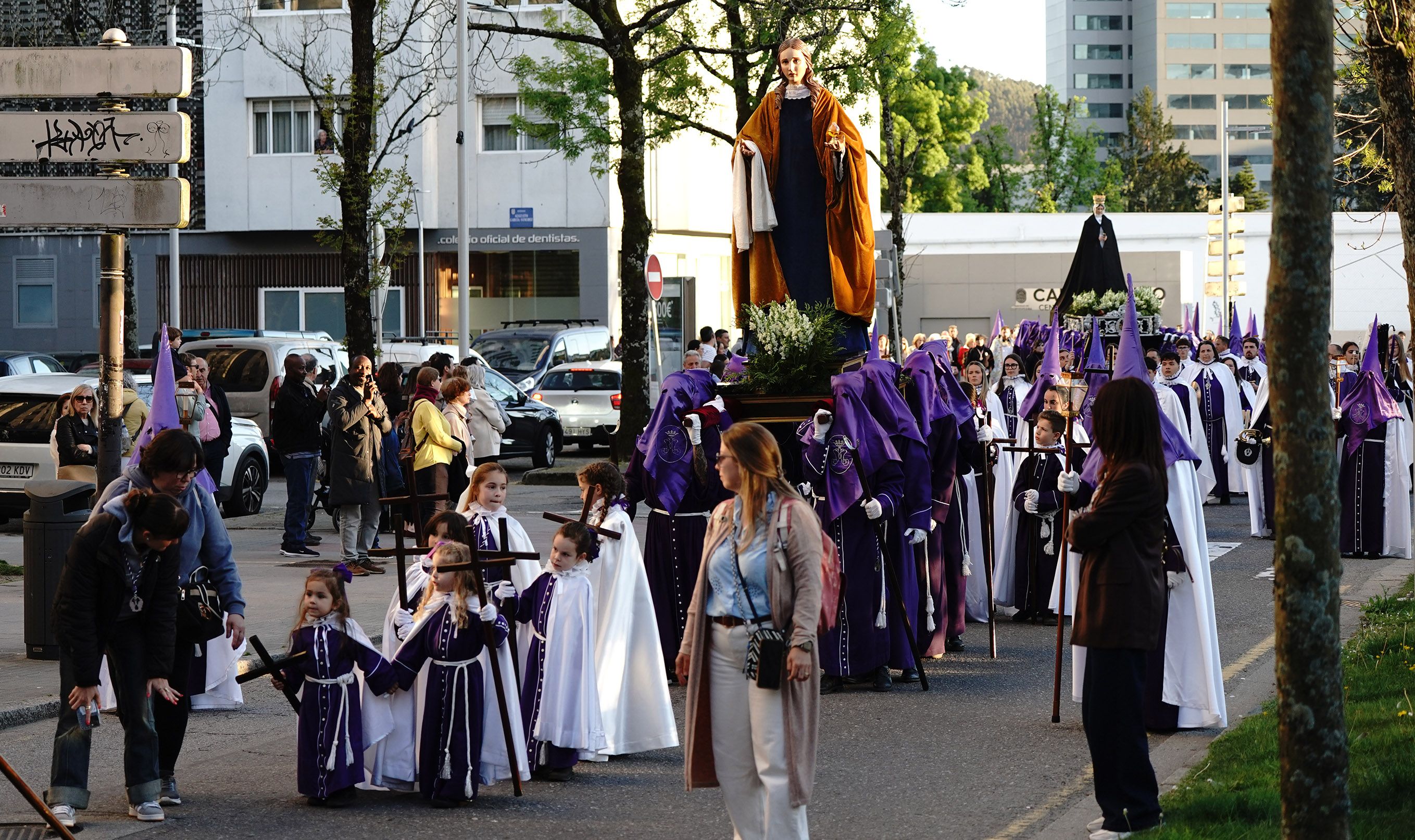 Procesión do Encontro de Xesús Resucitado que pecha a Semana Santa de Pontevedra Procesión do Encontro de Xesús Resucitado que pecha a Semana Santa de Pontevedra