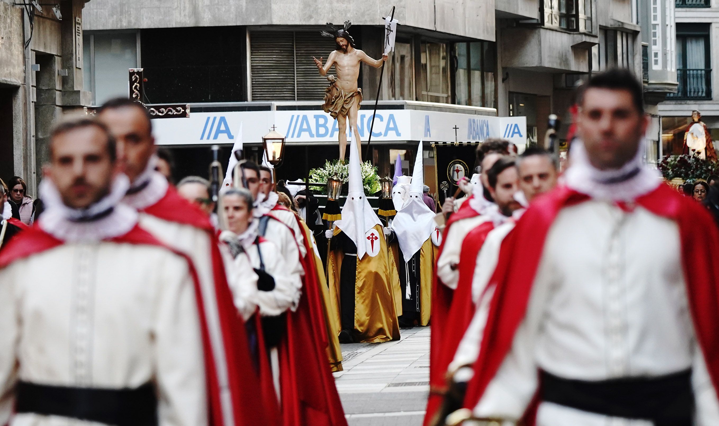 Procesión do Encontro de Xesús Resucitado que pecha a Semana Santa de Pontevedra Procesión do Encontro de Xesús Resucitado que pecha a Semana Santa de Pontevedra