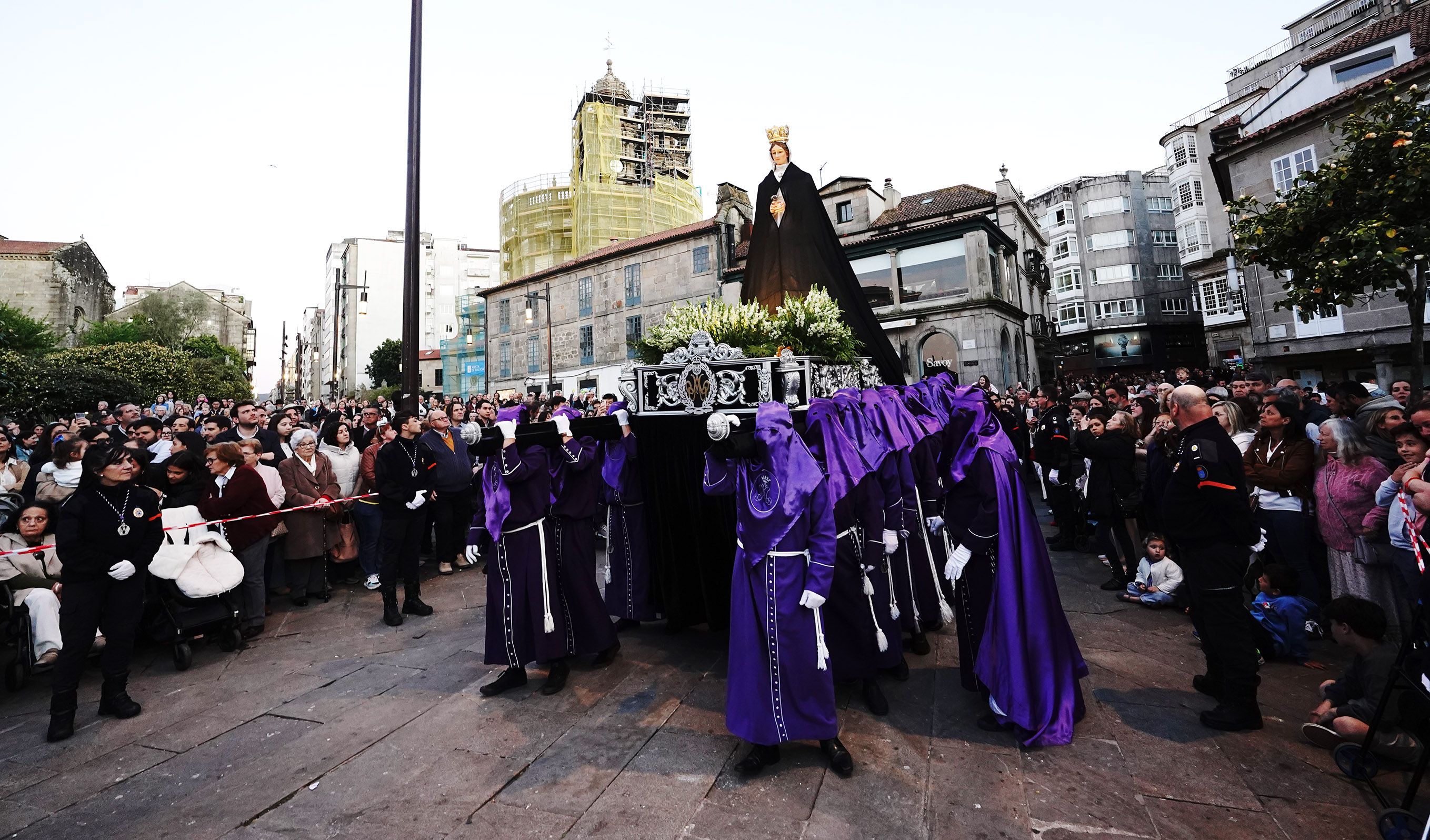 Procesión do Encontro de Xesús Resucitado que pecha a Semana Santa de Pontevedra Procesión do Encontro de Xesús Resucitado que pecha a Semana Santa de Pontevedra