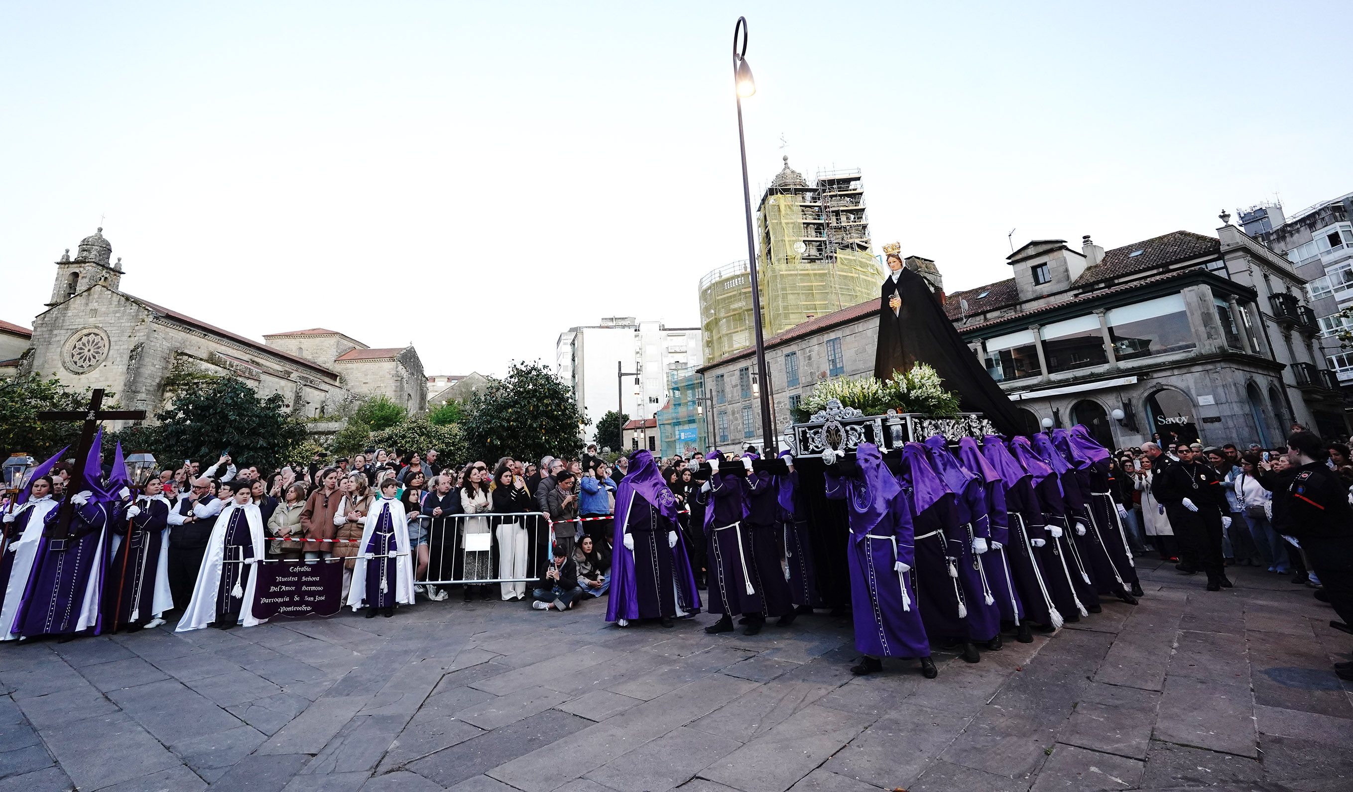Procesión do Encontro de Xesús Resucitado que pecha a Semana Santa de Pontevedra Procesión do Encontro de Xesús Resucitado que pecha a Semana Santa de Pontevedra