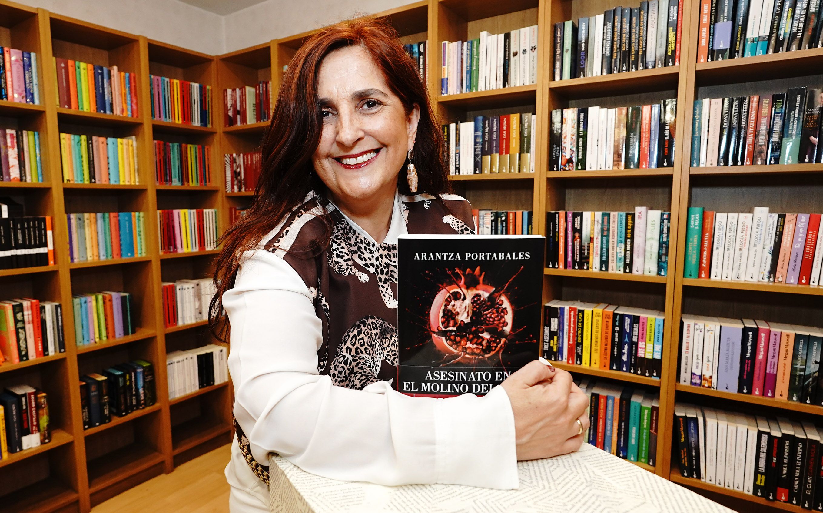 Arantza Portabales presenta su nueva novela, 'Asasinato no muíño do cura'