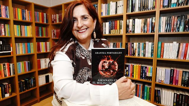 Arantza Portabales presenta a súa nova novela, 'Asasinato no muíño do cura'