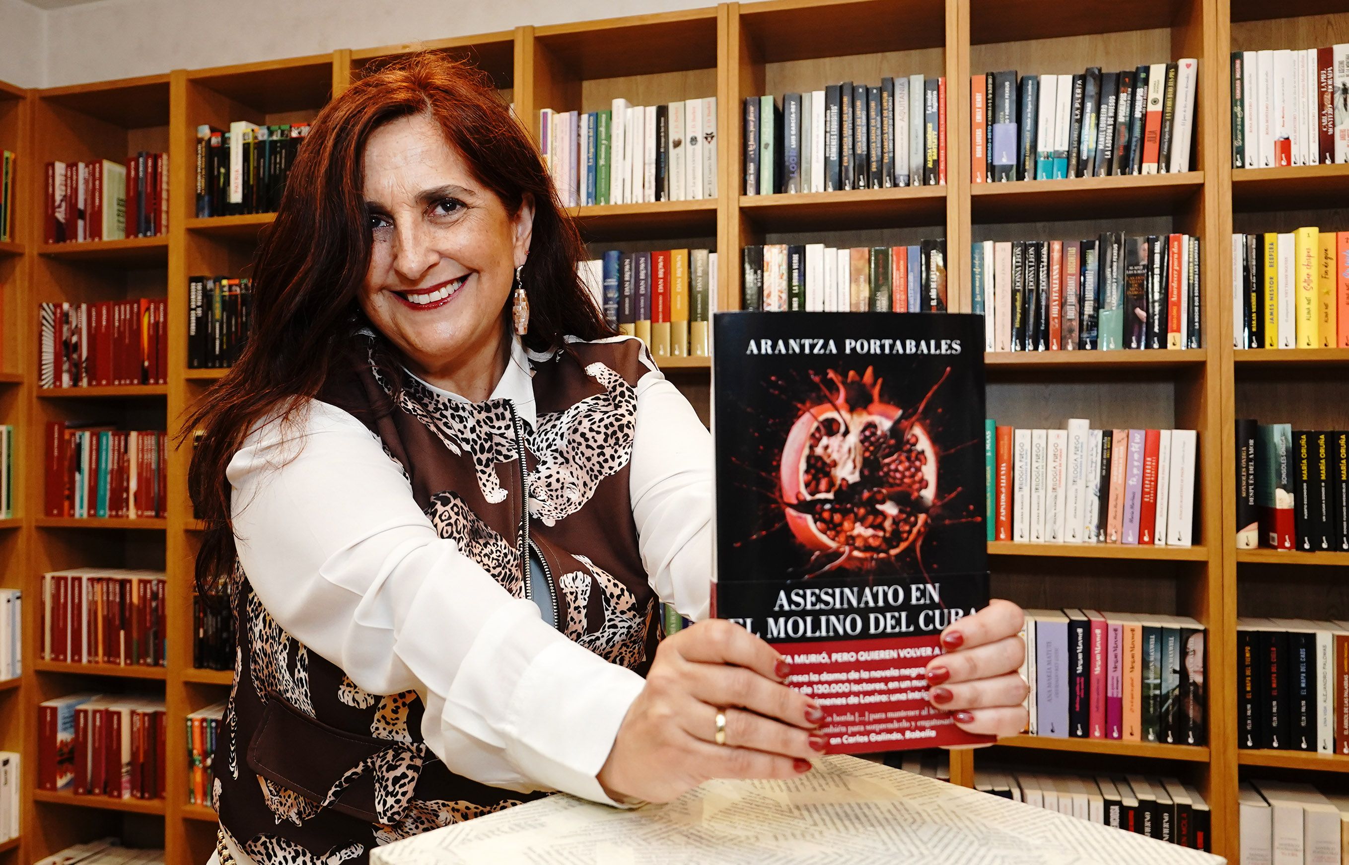 Arantza Portabales presenta su nueva novela, 'Asasinato no muíño do cura'
