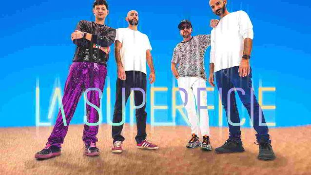 La Superficie. Portada de Six to Fix La Superficie. Portada de Six to Fix