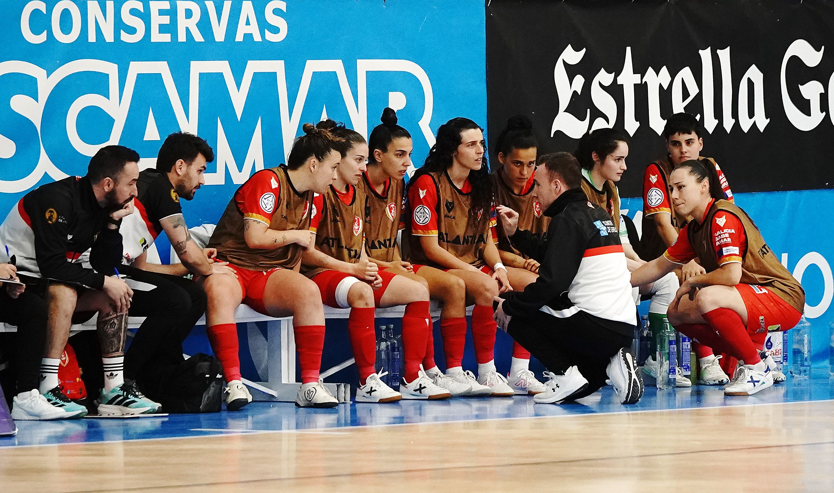 Partido de liga entre Poio Pescamar e LBTL Futsal Alcantarilla na Seca
