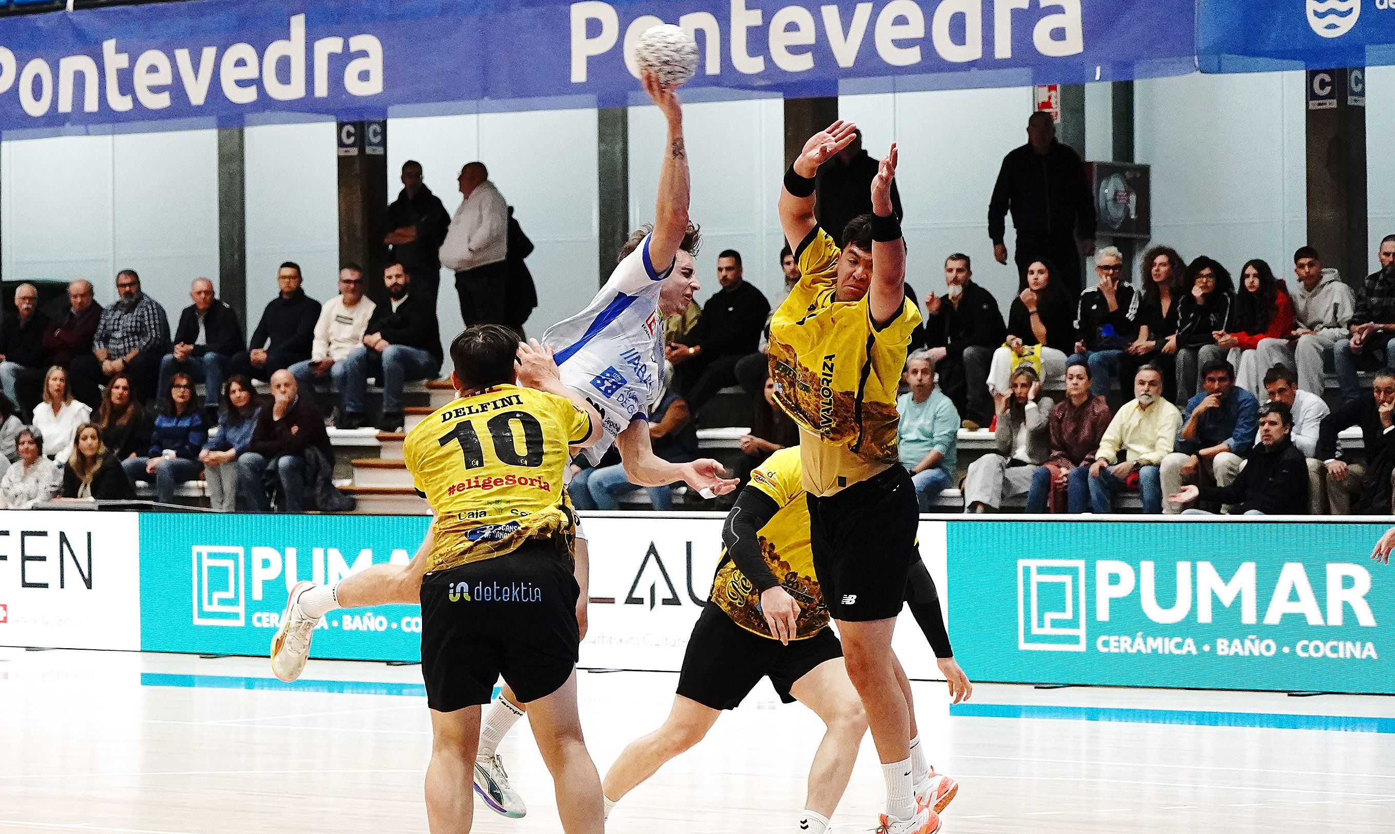 Partido entre Cisne y Club Balonmano Soria en el Municipal Partido entre Cisne y Club Balonmano Soria en el Municipal