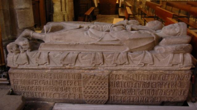 Sepulcro de Gómez Charino en la iglesia de San Francisco, Pontevedra