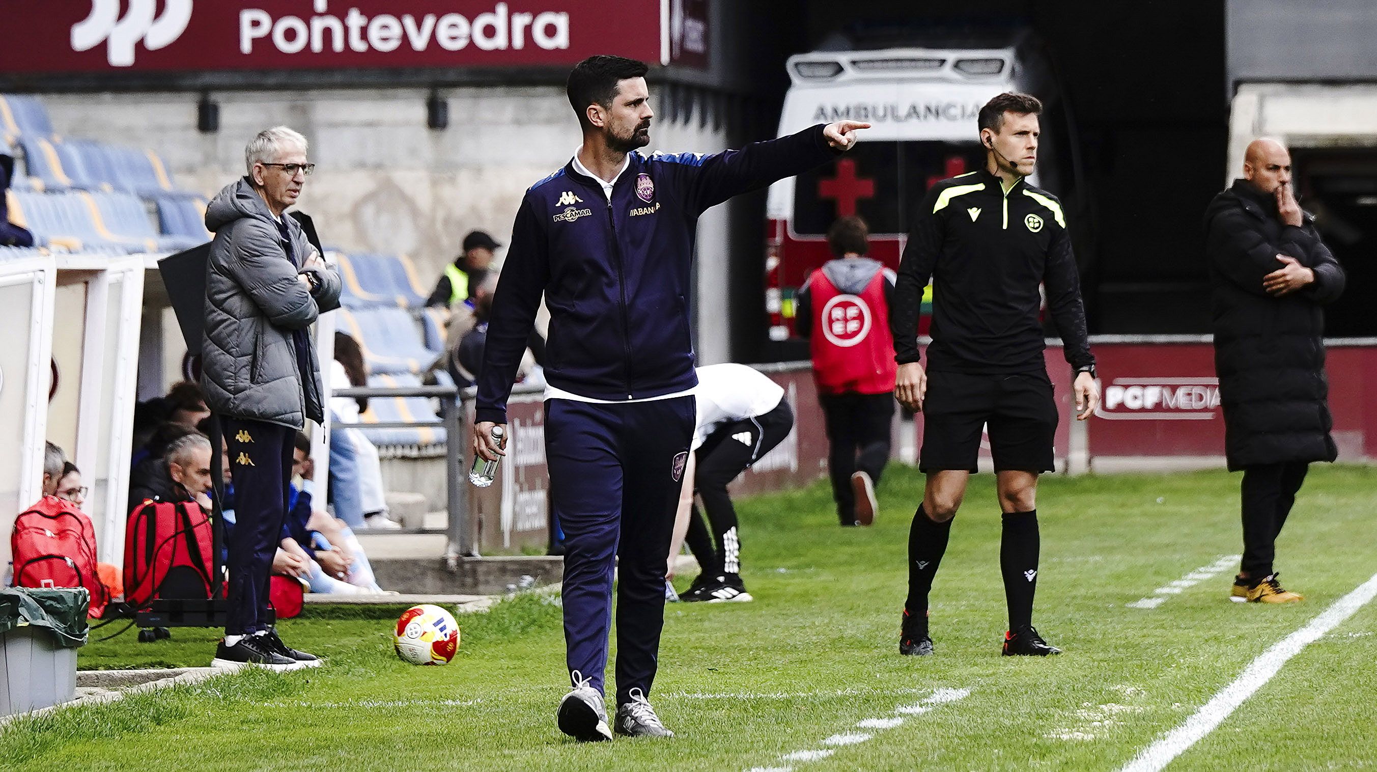 Adrián Abalo, no partido entre Pontevedra CF e SD Ponferradina en Pasarón Adrián Abalo, no partido entre Pontevedra CF e SD Ponferradina en Pasarón
