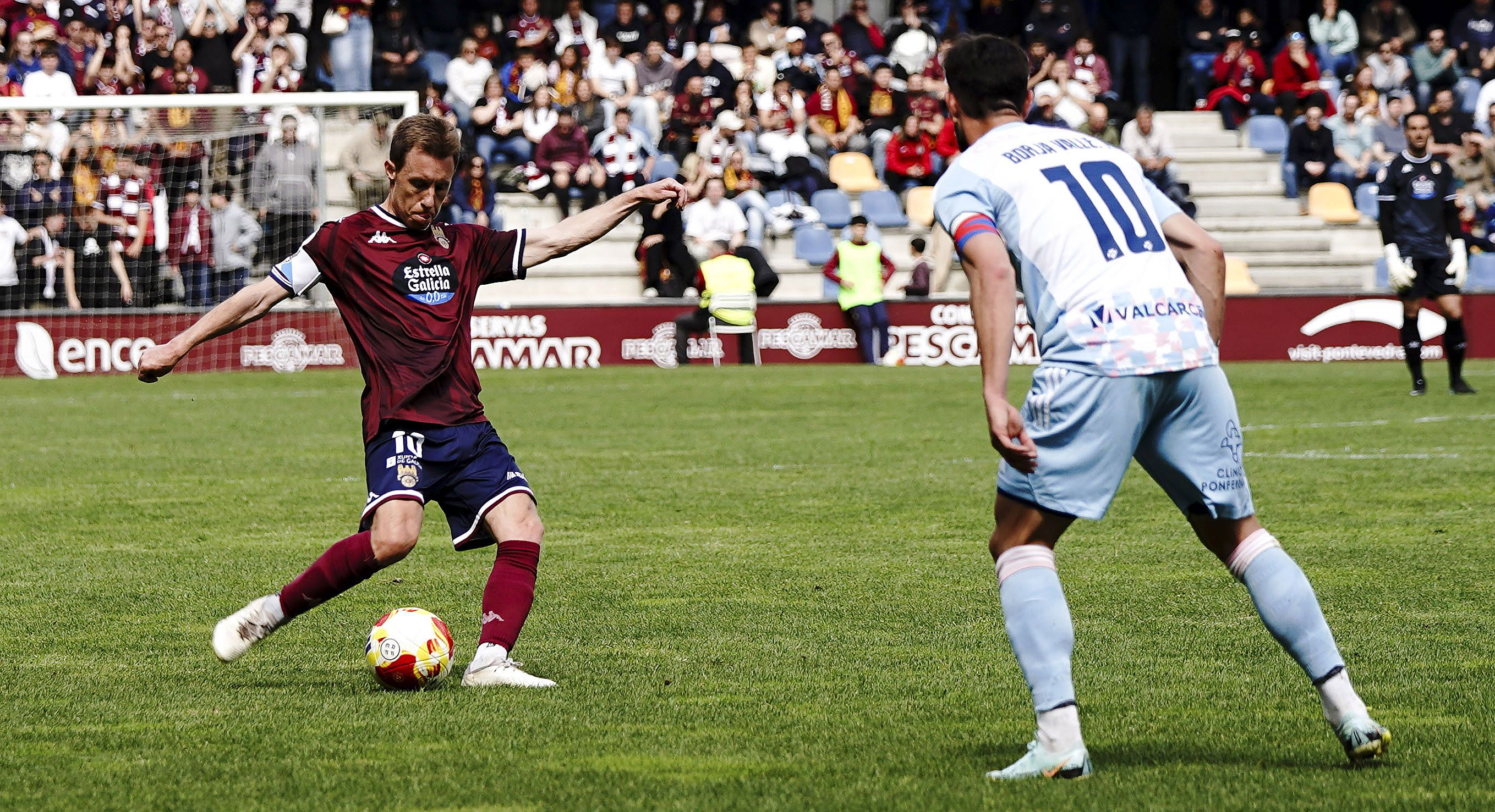 Partido entre Pontevedra CF y SD Ponferradina en Pasarón Partido entre Pontevedra CF y SD Ponferradina en Pasarón