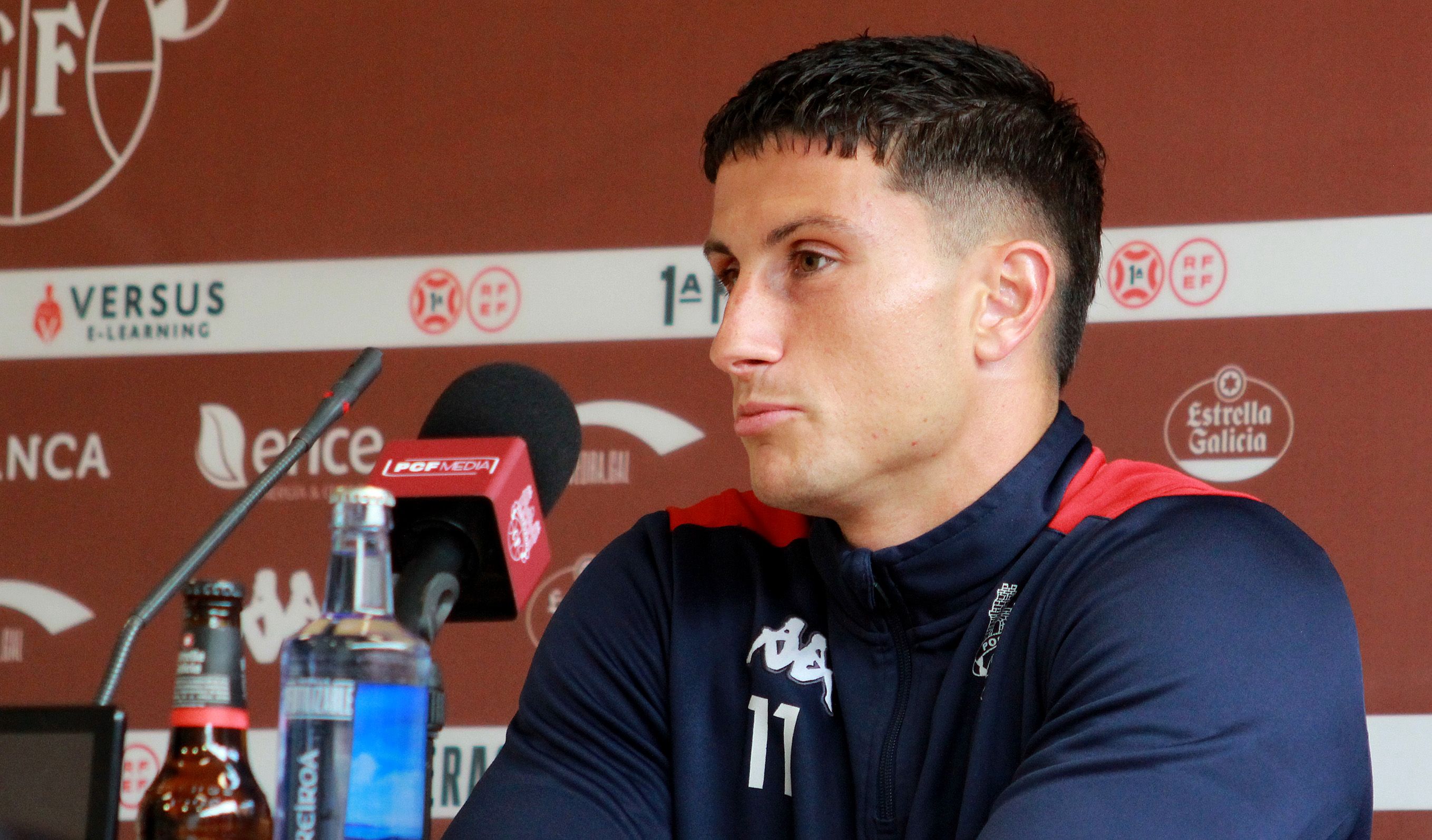 Rueda de prensa de Miguel Cuesta en el Estadio Municipal de Pasarón