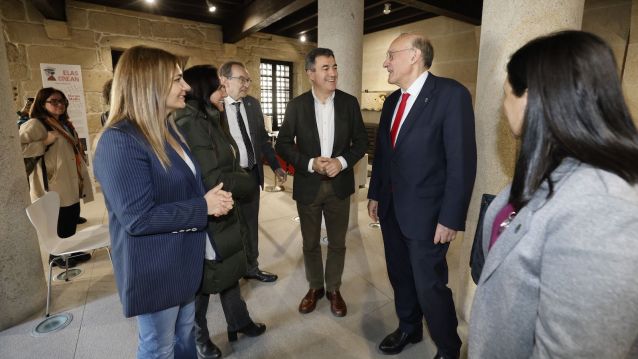 Sinatura do convenio entre a Universidade de Vigo e a Xunta de Galicia polo Campus Crea Sinatura do convenio entre a Universidade de Vigo e a Xunta de Galicia polo Campus Crea