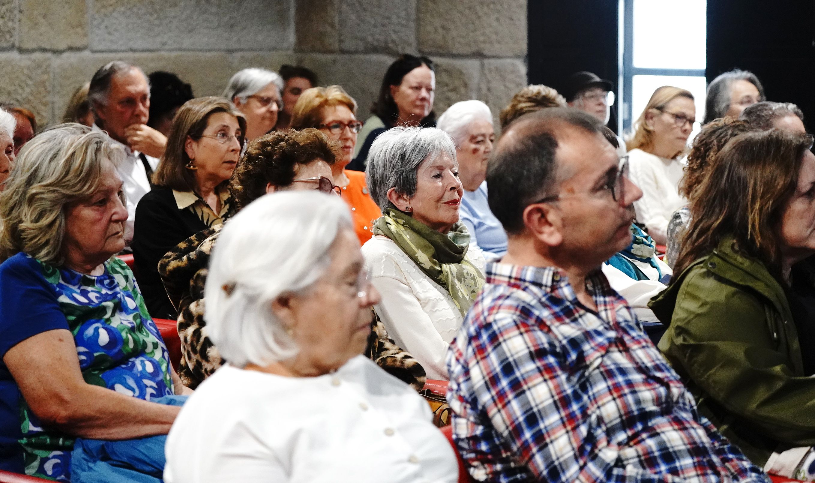 Charla 'Las mujeres en el periodismo gallego: la crónica revelada' Charla 'Las mujeres en el periodismo gallego: la crónica revelada'